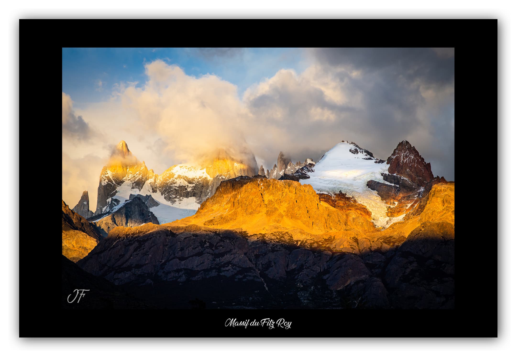 Poster Massif du Fitz Roy - Patagonie (Argentine). Affiches Formats 30x40 cm, 40x60 cm ou 50x70 cm. Impression sur Papier Photo. Décoration murale. Nature. Paysage. Panorama. Montagne.