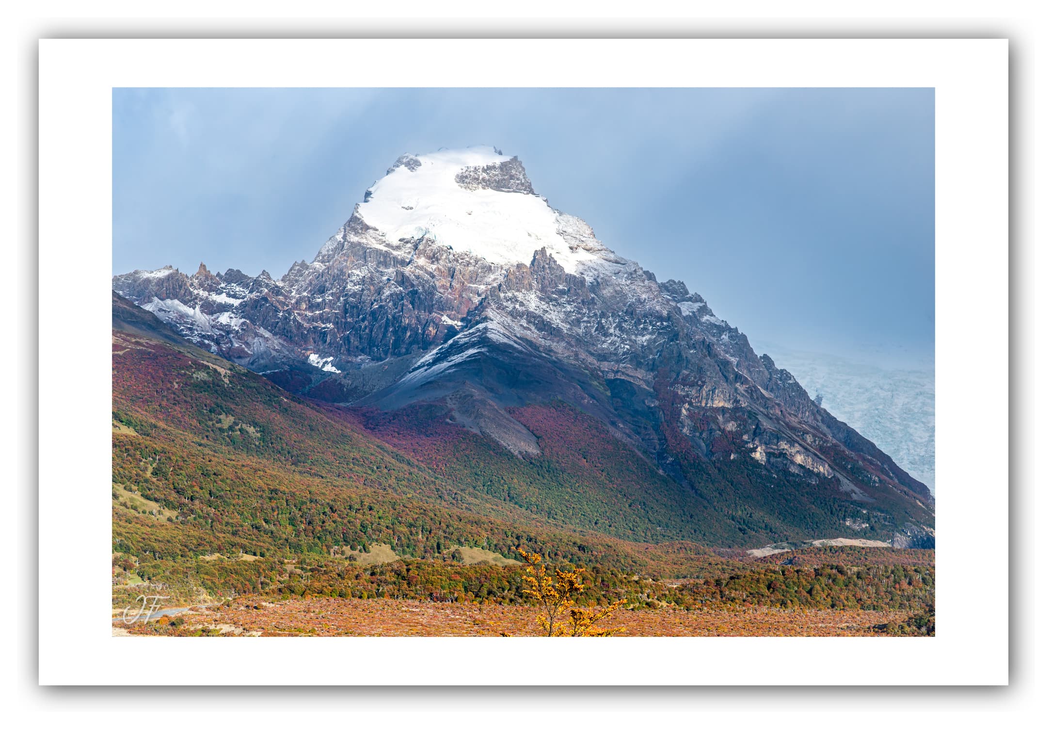 Poster Loma Del Pliegue Tumbado (Argentine). Affiches Formats 30x40 cm, 40x60 cm ou 50x70 cm. Impression sur Papier Photo. Décoration murale. Nature. Paysage. Panorama. Montagne.