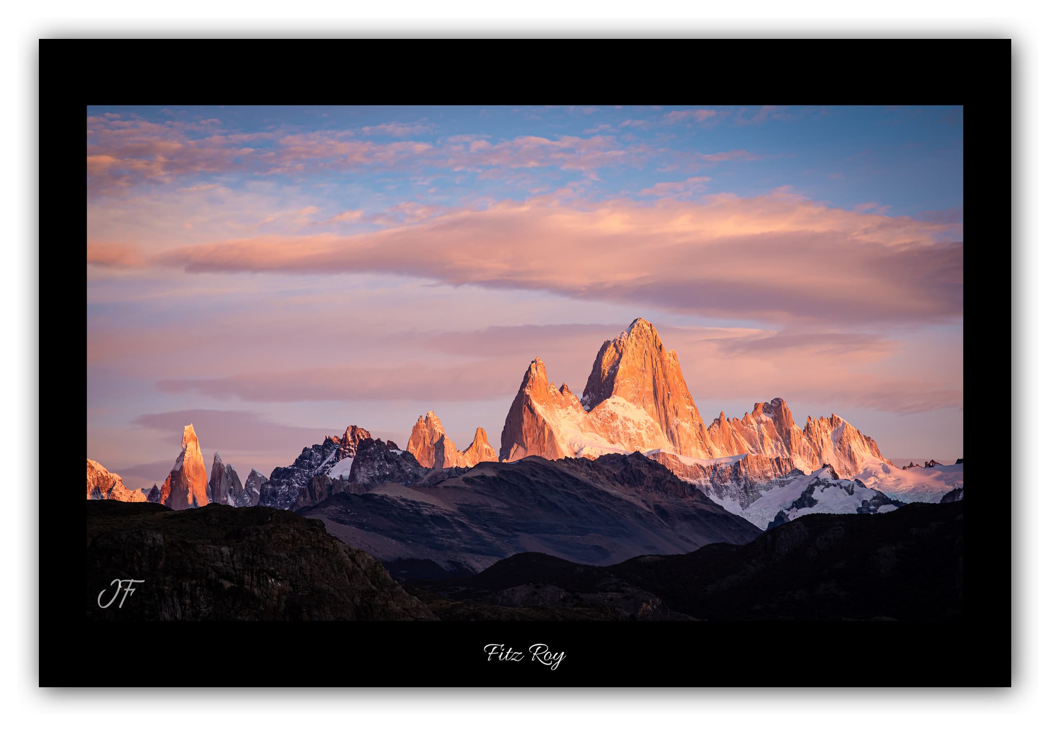 Poster Fitz Roy - Patagonie (Argentine). Affiches Formats 30x40 cm, 40x60 cm ou 50x70 cm. Impression sur Papier Photo. Décoration murale. Nature. Paysage. Panorama. Montagne.