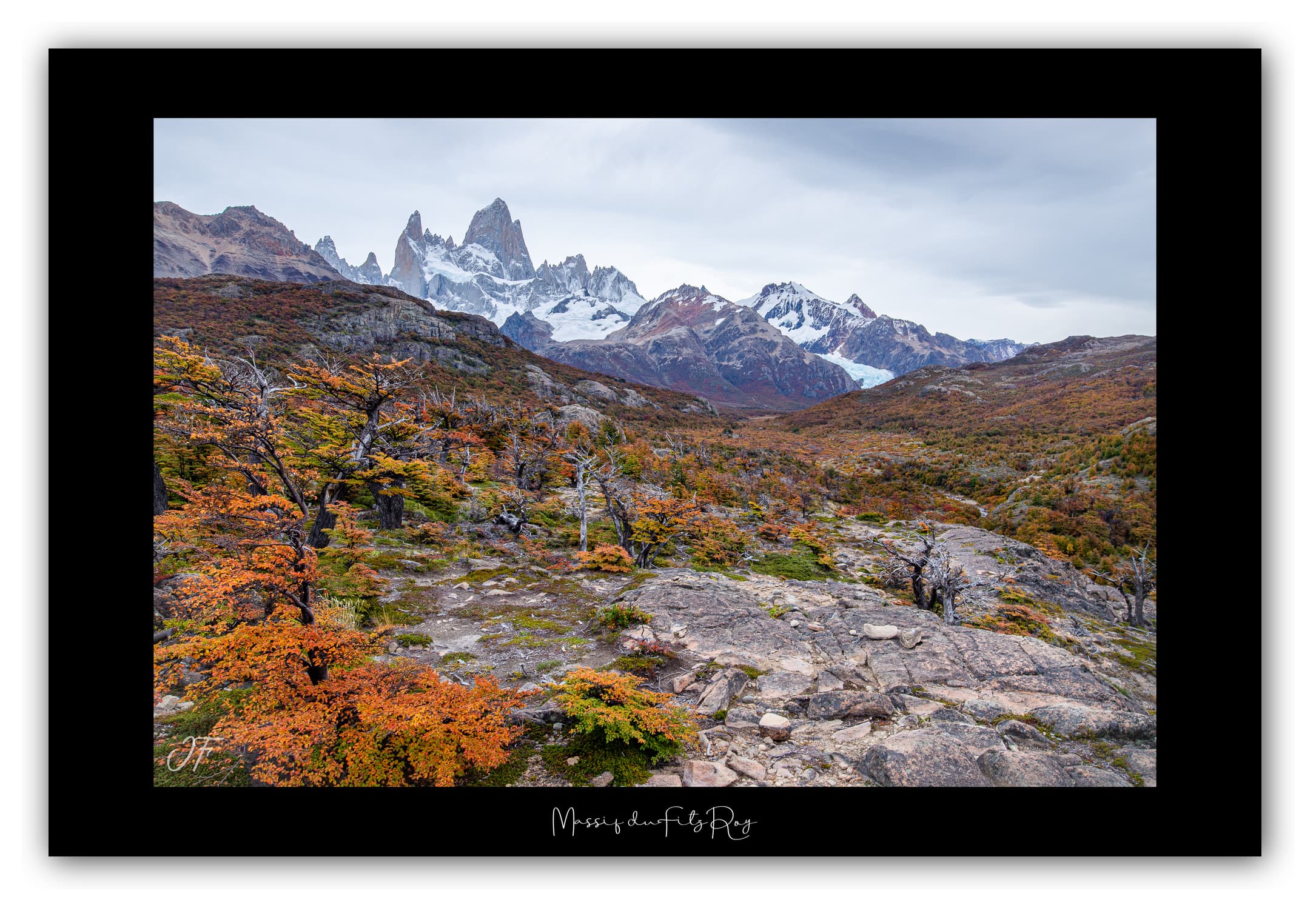 Poster Fitz Roy - Patagonie (Argentine). Affiches Formats 30x40 cm, 40x60 cm ou 50x70 cm. Impression sur Papier Photo. Décoration murale. Nature. Paysage. Panorama. Montagne.