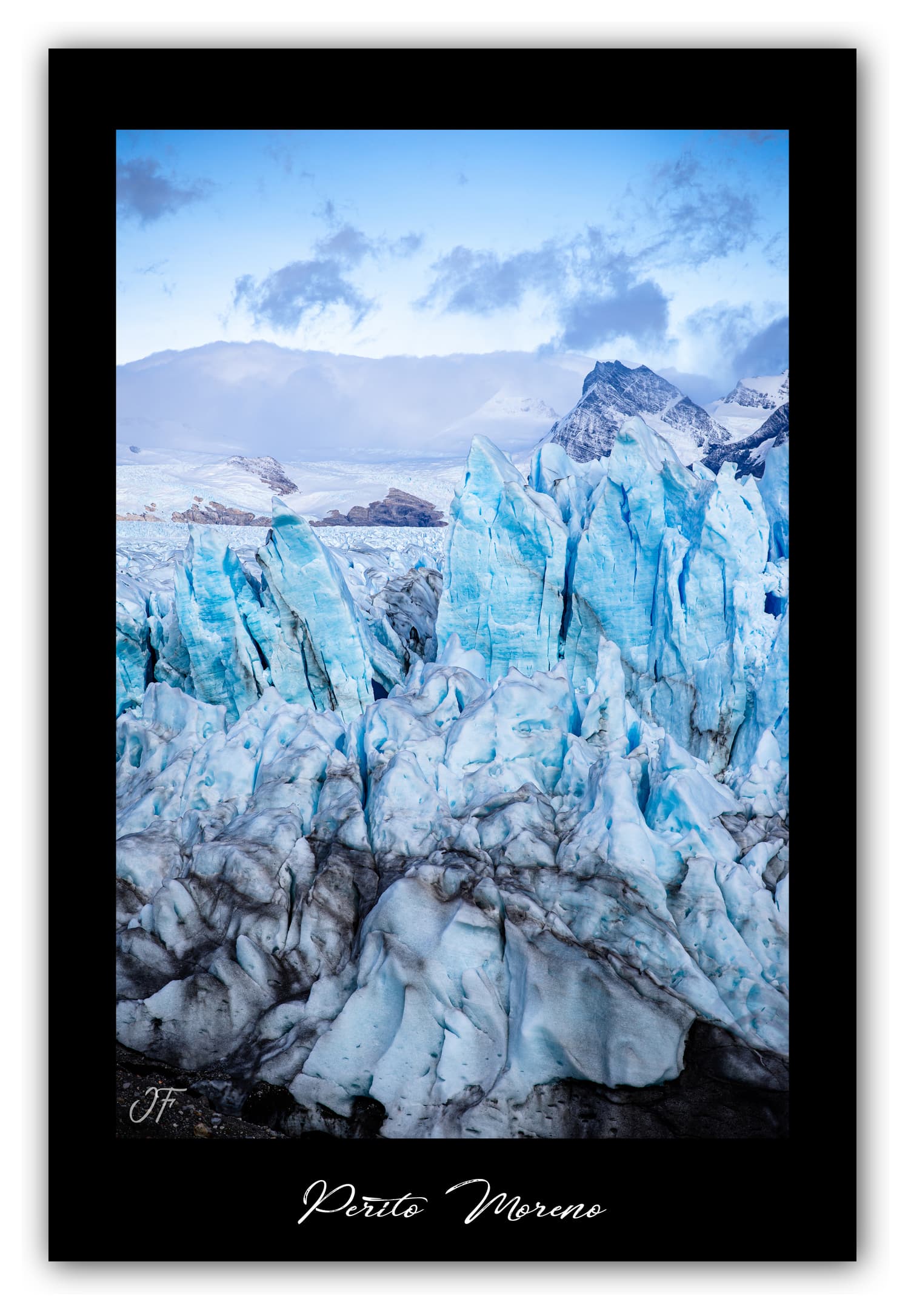 Poster Glacier Perito Moreno - Patagonie (Argentine). Affiches Formats 30x40 cm, 40x60 cm ou 50x70 cm. Impression sur Papier Photo. Décoration murale. Nature. Paysage. Panorama. Montagne.
