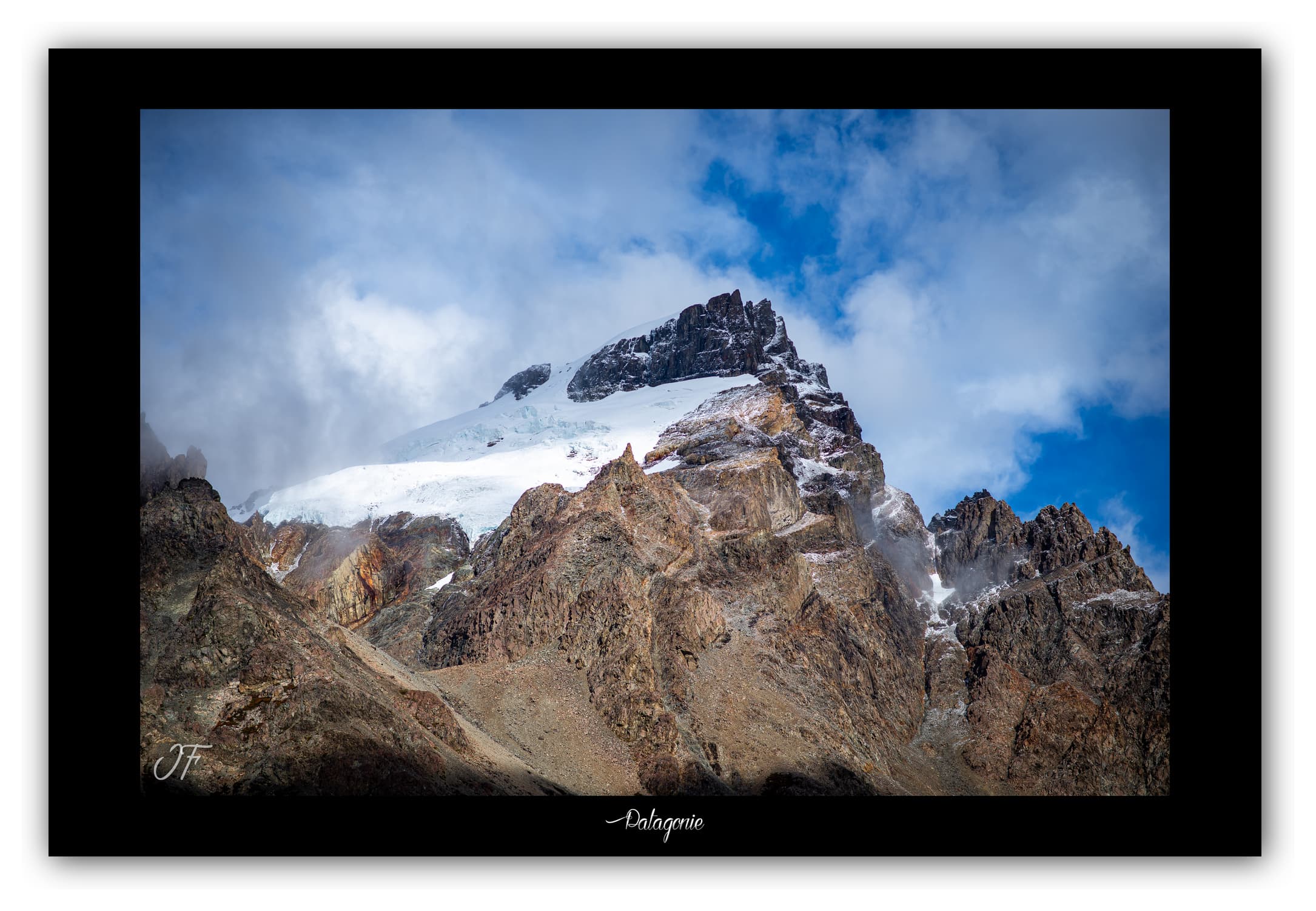 Poster Patagonie (Argentine). Affiches Formats 30x40 cm, 40x60 cm ou 50x70 cm. Impression sur Papier Photo. Décoration murale. Nature. Paysage. Panorama. Montagne.