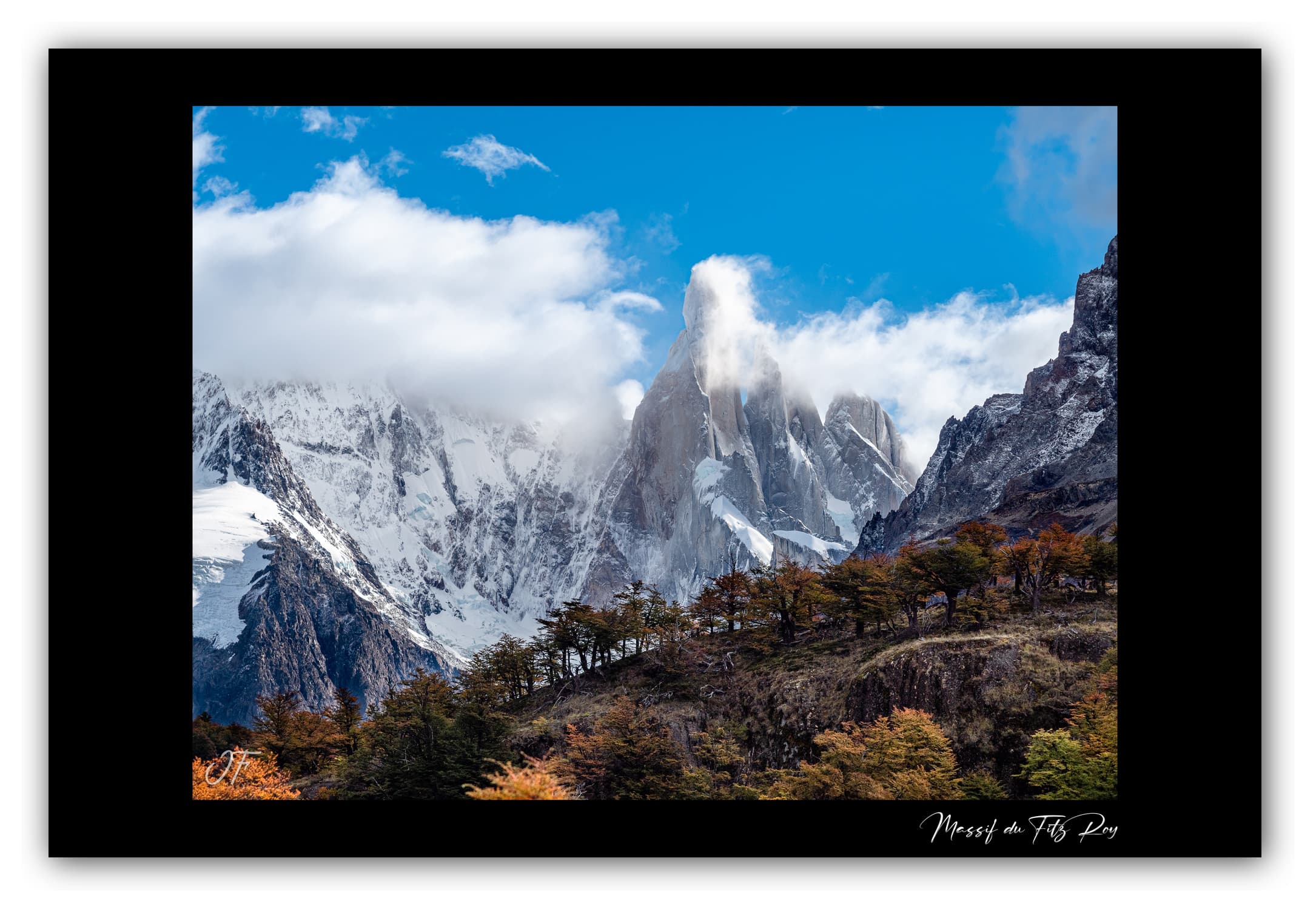 Poster Massif du Fitz Roy - Patagonie (Argentine). Affiches Formats 30x40 cm, 40x60 cm ou 50x70 cm. Impression sur Papier Photo. Décoration murale. Nature. Paysage. Panorama. Montagne.
