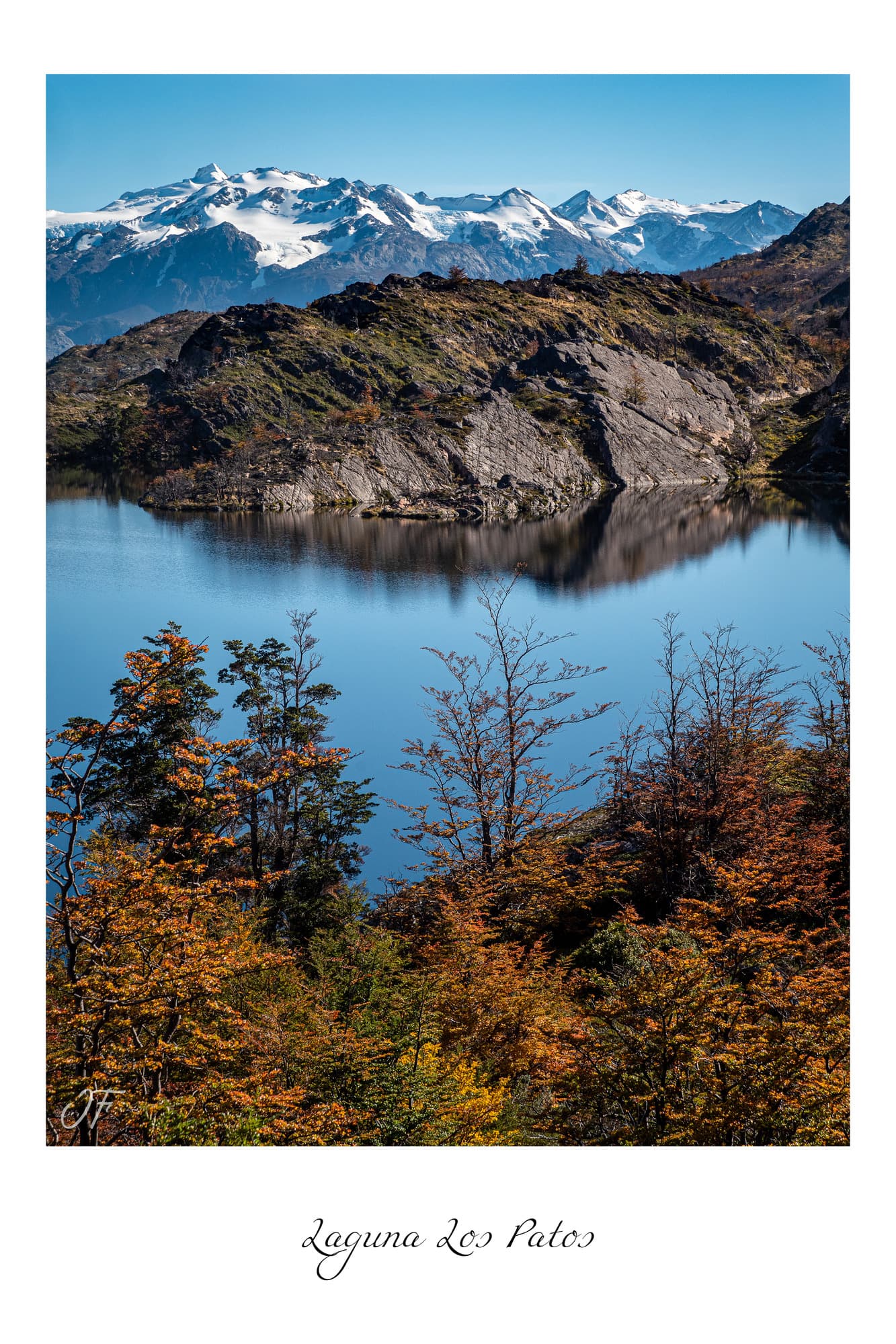 Poster Laguna Los Patos (Chili). Affiches Formats 30x40 cm, 40x60 cm ou 50x70 cm. Impression sur Papier Photo. Décoration murale. Nature. Paysage. Panorama. Montagne.