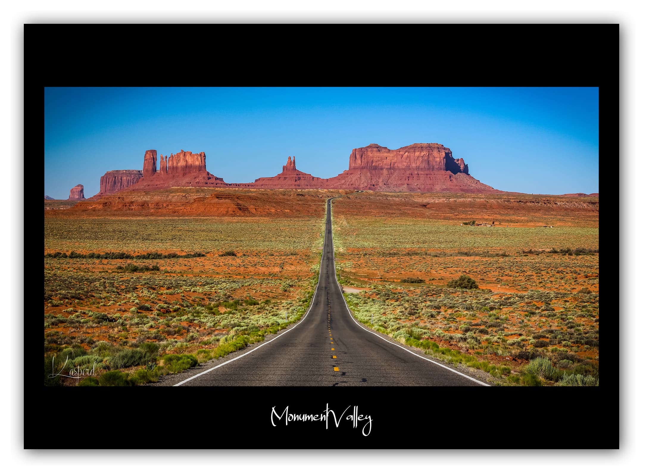 Poster Monument Valley - Arizona (États-Unis). Affiches Formats 30x40 cm, 40x60 cm ou 50x70 cm. Impression sur Papier Photo. Décoration murale. Paysage. Ouest Américain.