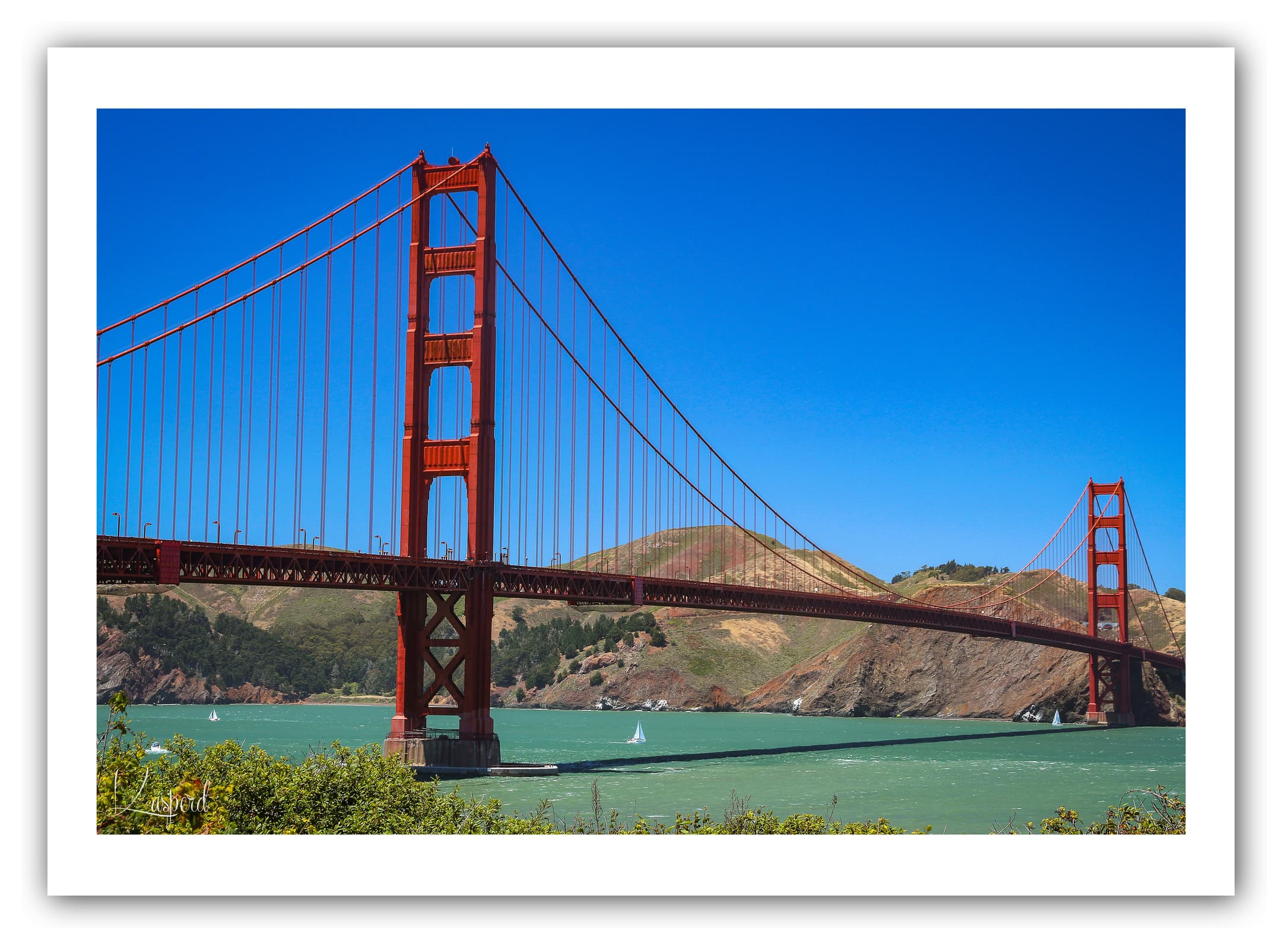Poster Golden Gate Bridge - San Francisco (États-Unis). Affiches Formats 30x40 cm, 40x60 cm ou 50x70 cm. Impression sur Papier Photo. Décoration murale. Architecture.