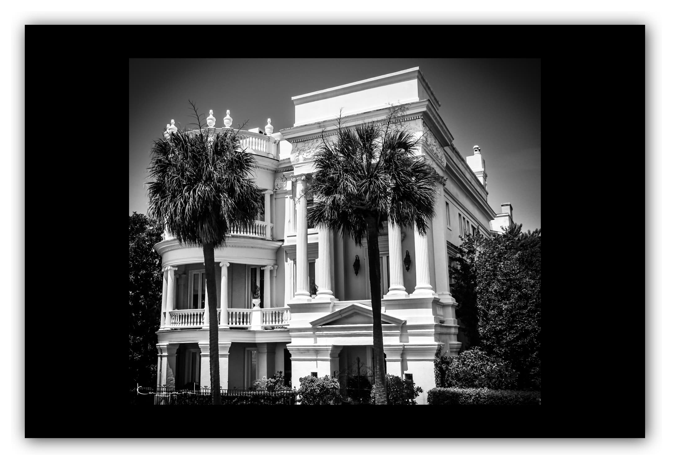 Poster Charleston (Caroline du Sud - États-Unis). Affiches Formats 30x40 cm, 40x60 cm ou 50x70 cm. Impression sur Papier Photo. Décoration murale. Architecture. Noir et Blanc. USA.
