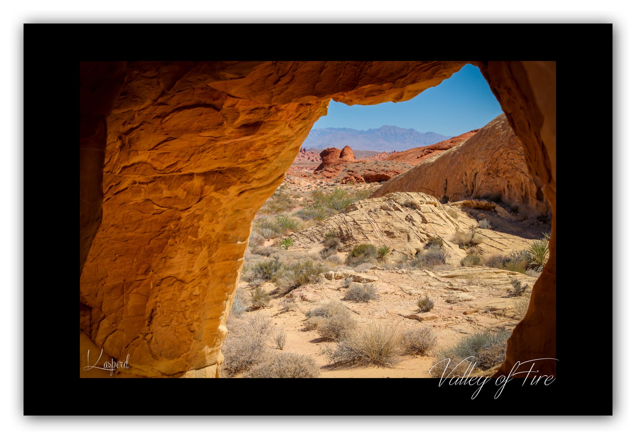 Poster Valley of Fire - Nevada (États-Unis). Affiches Formats 30x40 cm, 40x60 cm ou 50x70 cm. Impression sur Papier Photo. Décoration murale. Paysage. Ouest Américain.