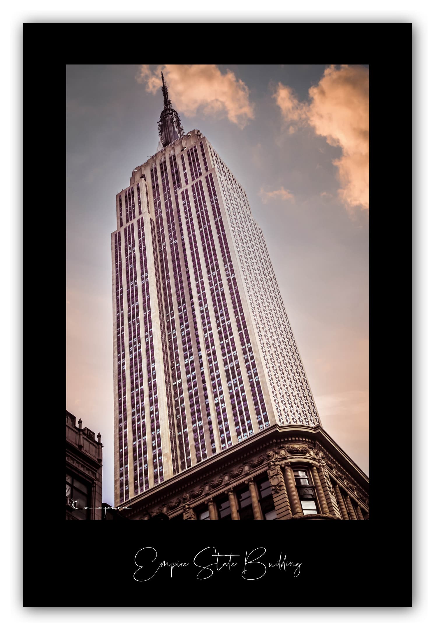 Poster Empire State Building (New York - États-Unis). Affiches Formats 30x40 cm, 40x60 cm ou 50x70 cm. Impression sur Papier Photo. Décoration murale. Architecture. Noir et Blanc. Manhattan. USA.