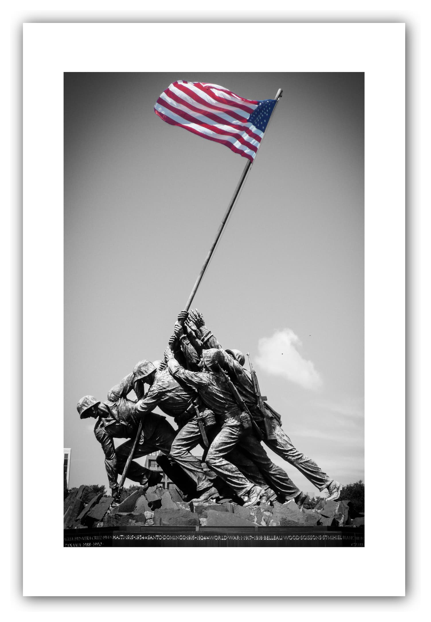 Poster Statue Iwo Jima (Rosslyn - États-Unis). Affiches Formats 30x40 cm, 40x60 cm ou 50x70 cm. Impression sur Papier Photo. Décoration murale. Architecture. Monument.