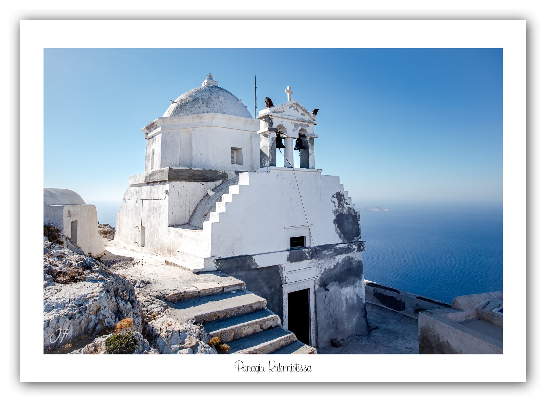 Générique Poster Panagia Kalamiotissa (Grèce). Affiches Formats 30x40cm, 40x60 cm ou 50x70 cm. Impression sur Papier Photo. Décoration murale. Architecture. Mer.