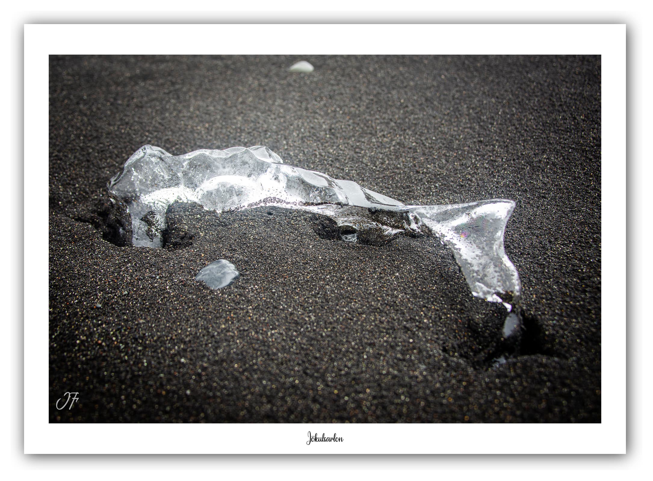 Poster Jökulsarlon (Islande). Affiches Formats 30x40cm, 40x60 cm ou 50x70 cm. Impression sur Papier Photo. Décoration murale. Plage. Glacier.