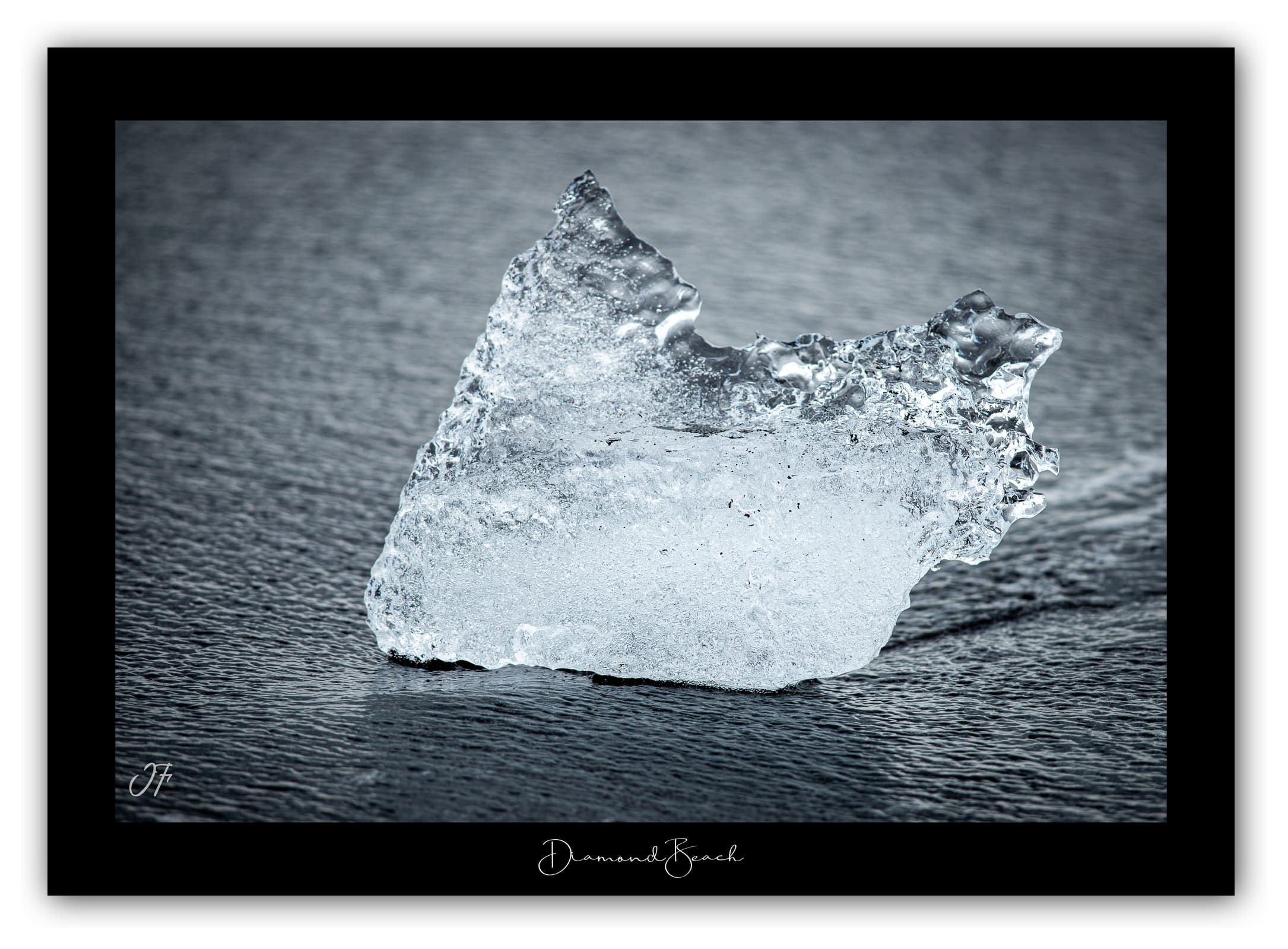 Poster Diamond beach (Islande). Affiches Formats 30x40cm, 40x60 cm ou 50x70 cm. Impression sur Papier Photo. Décoration murale. Plage. Glacier.