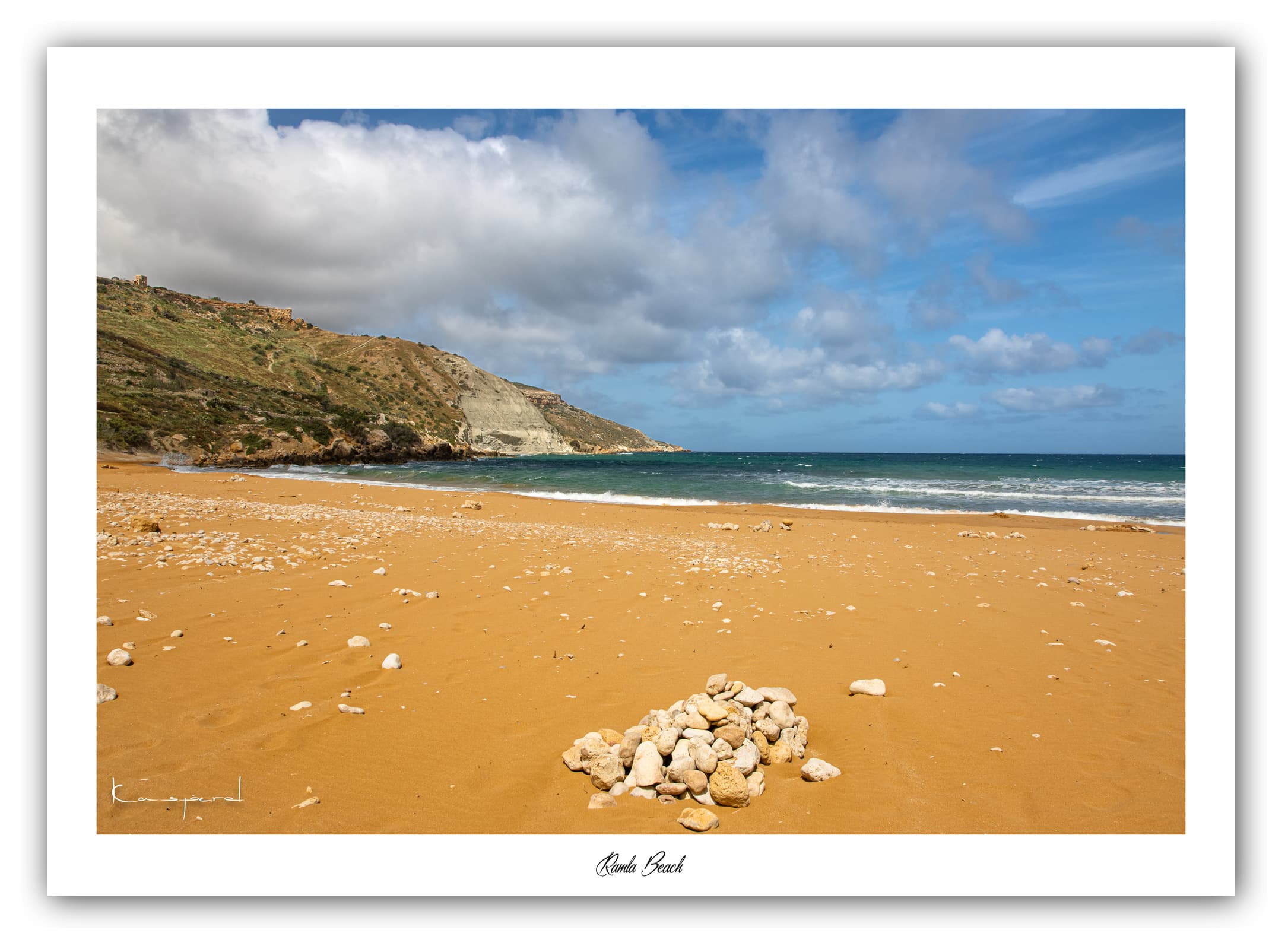 Générique Poster Ramla Beach (Gozo). Affiches Formats 30x40cm, 40x60 cm ou 50x70 cm. Impression sur Papier Photo. Décoration murale. Paysage. Mer. Îles.