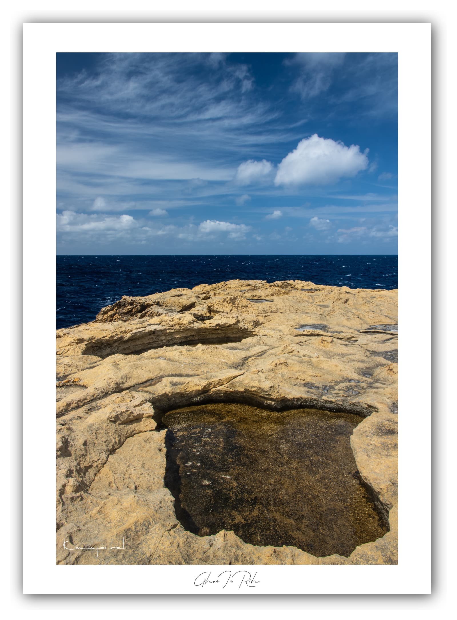 Générique Poster Ghar Ir-Rih (Gozo). Affiches Formats 30x40cm, 40x60 cm ou 50x70 cm. Impression sur Papier Photo. Décoration murale. Paysage. Mer. Îles.