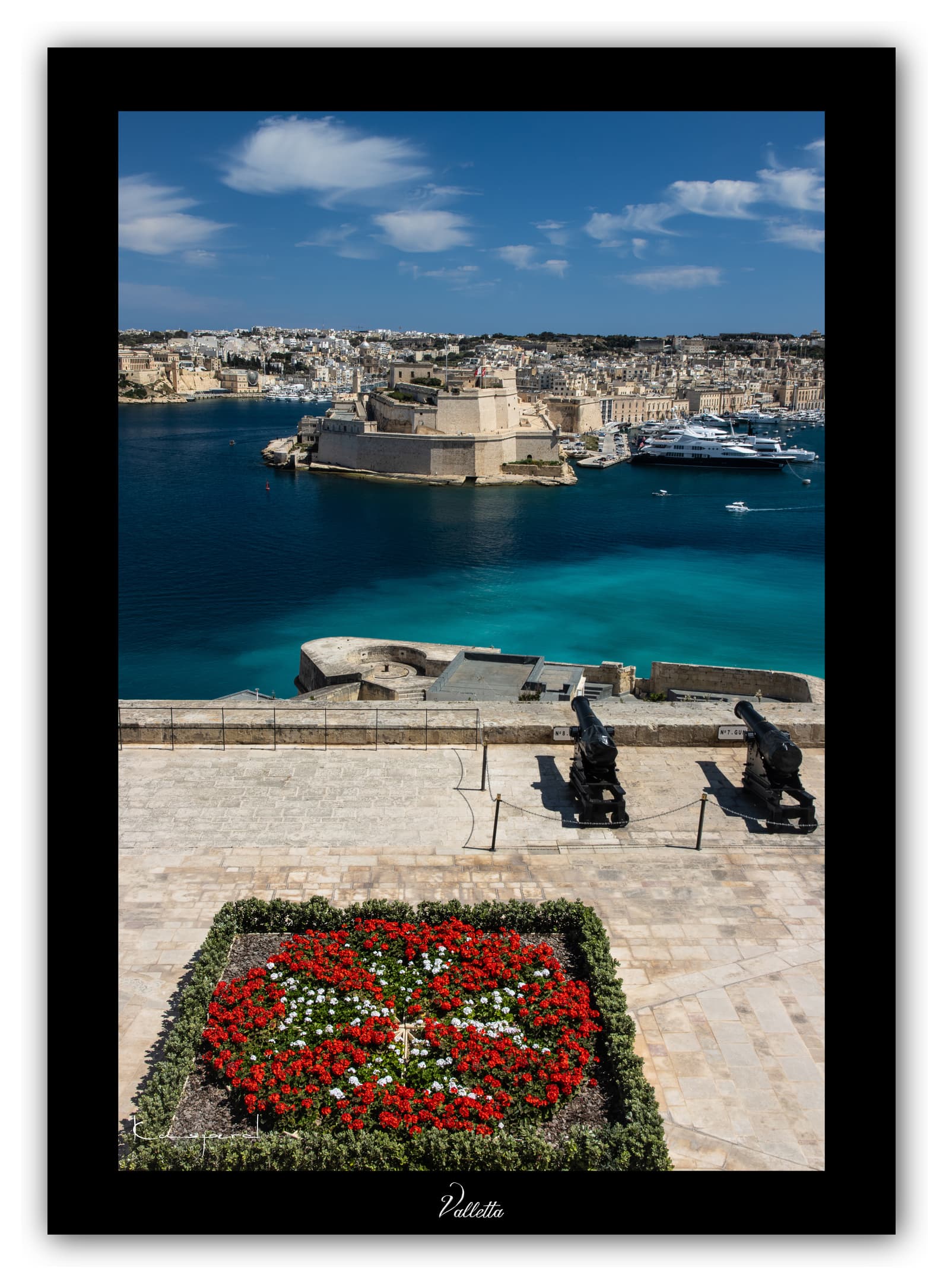 Générique Poster Saluting Battery et Birgù (Malte) - Affiches Formats 30x40cm, 40x60cm ou 50x70cm - Impression sur Papier Photo. Décoration Murale. Architecture. Mer. Îles.