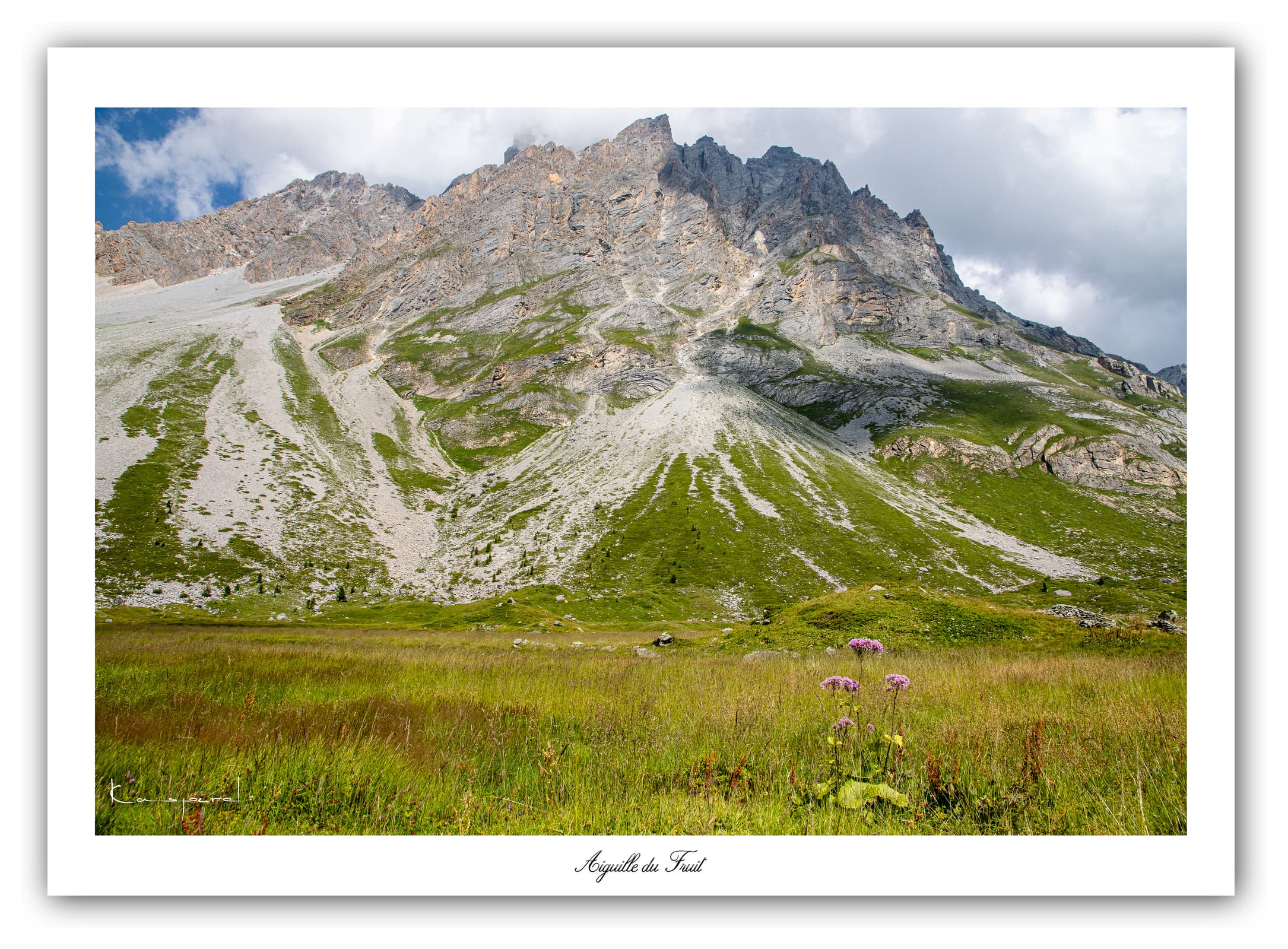 Générique Poster Aiguille du Fruit (Savoie). Affiches Formats 30x40cm, 40x60 cm ou 50x70 cm. Impression sur Papier Photo. Décoration murale. Paysage. Montagne.