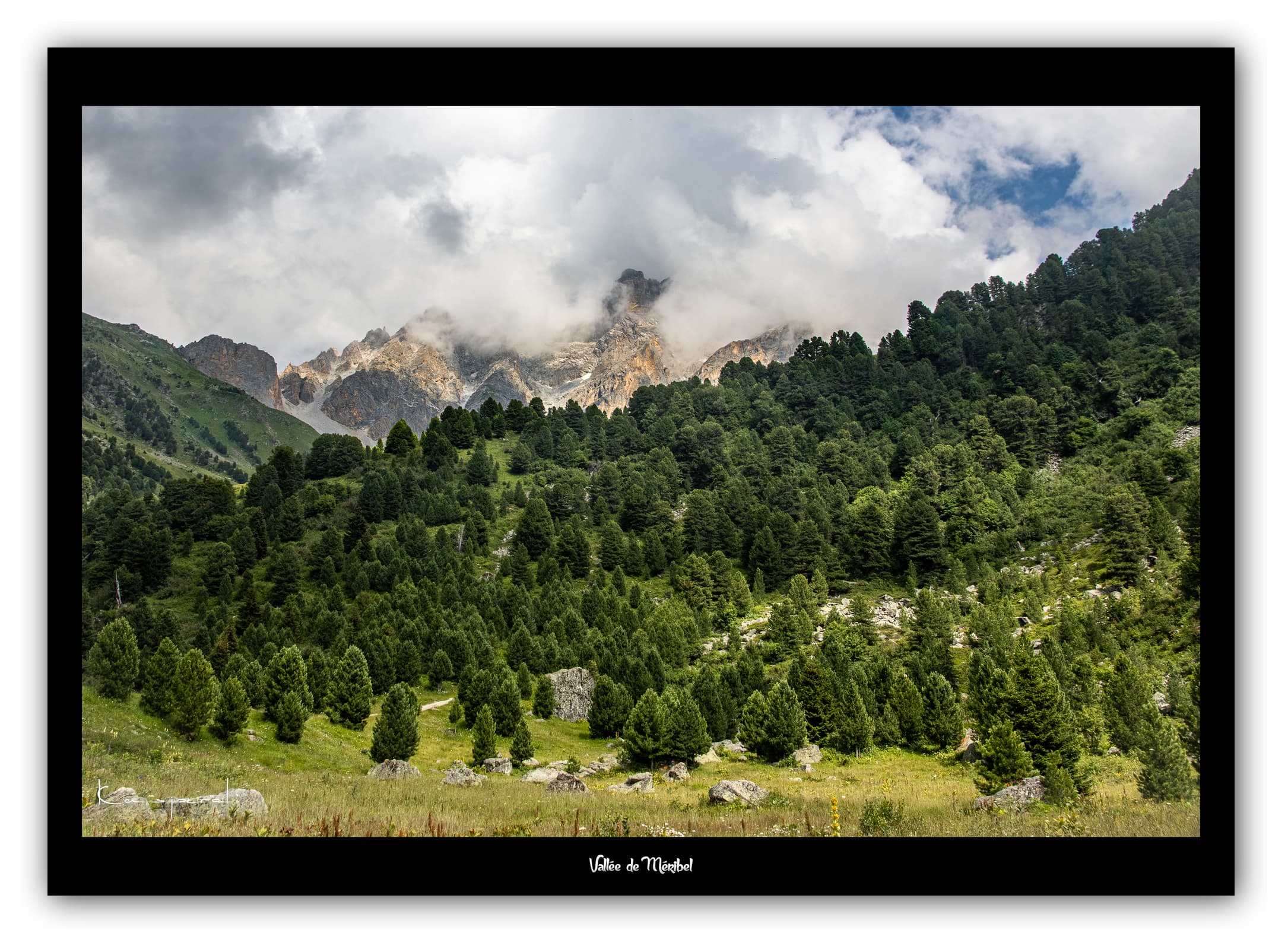 Générique Poster Vallée de Méribel (Savoie). Affiches Formats 30x40cm, 40x60 cm ou 50x70 cm. Impression sur Papier Photo. Décoration murale. Paysage. Montagne.