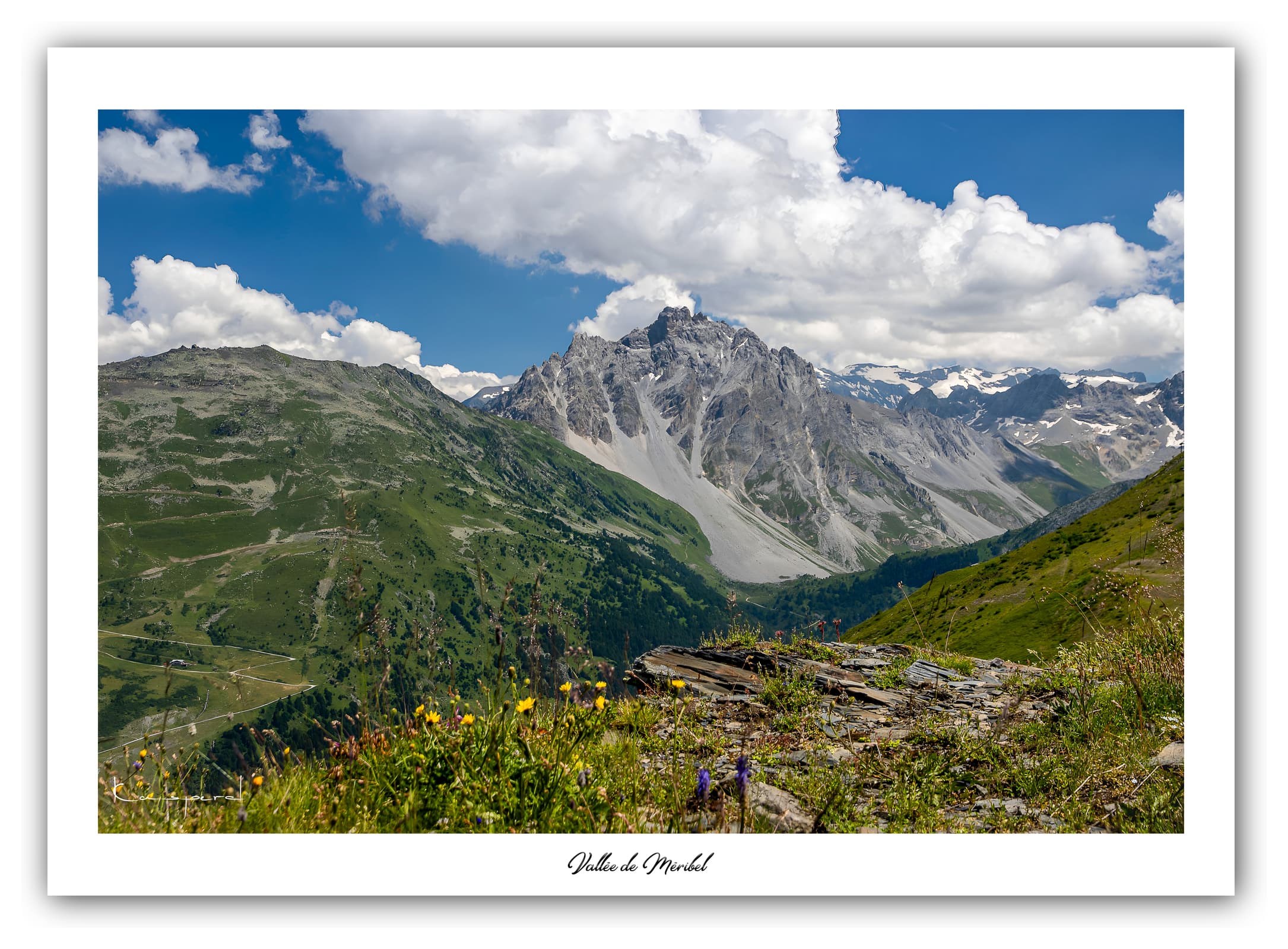 Générique Poster Vallée de Méribel et Aiguille du Fruit (Savoie). Affiches Formats 30x40cm, 40x60 cm ou 50x70 cm. Impression sur Papier Photo. Décoration murale. Paysage. Montagne.