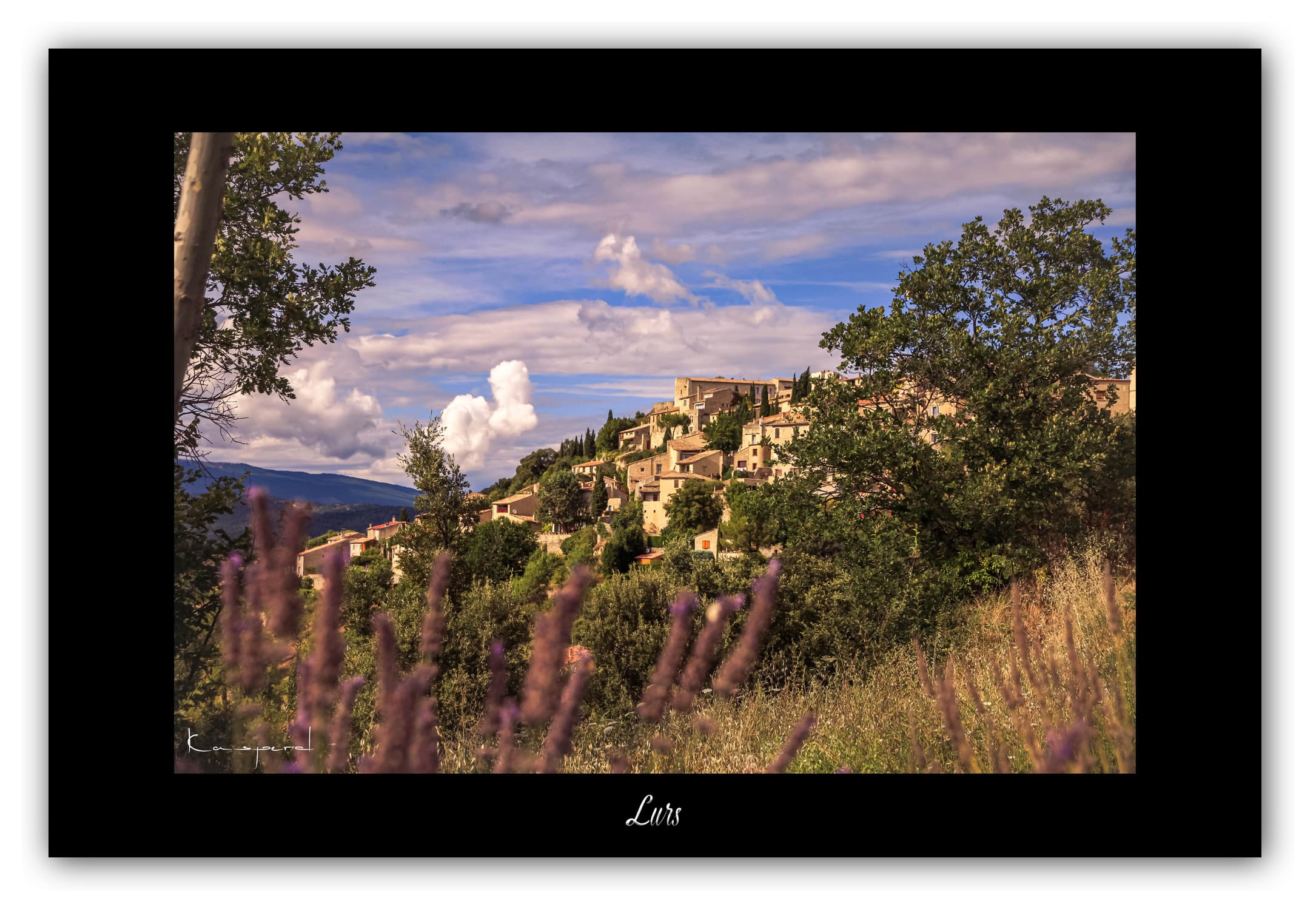 Poster Lurs (Alpes de Haute Provence - France). Affiches Formats 30x40 cm, 40x60 cm ou 50x70 cm. Impression sur Papier Photo. Décoration murale. Paysage. Pop Color.