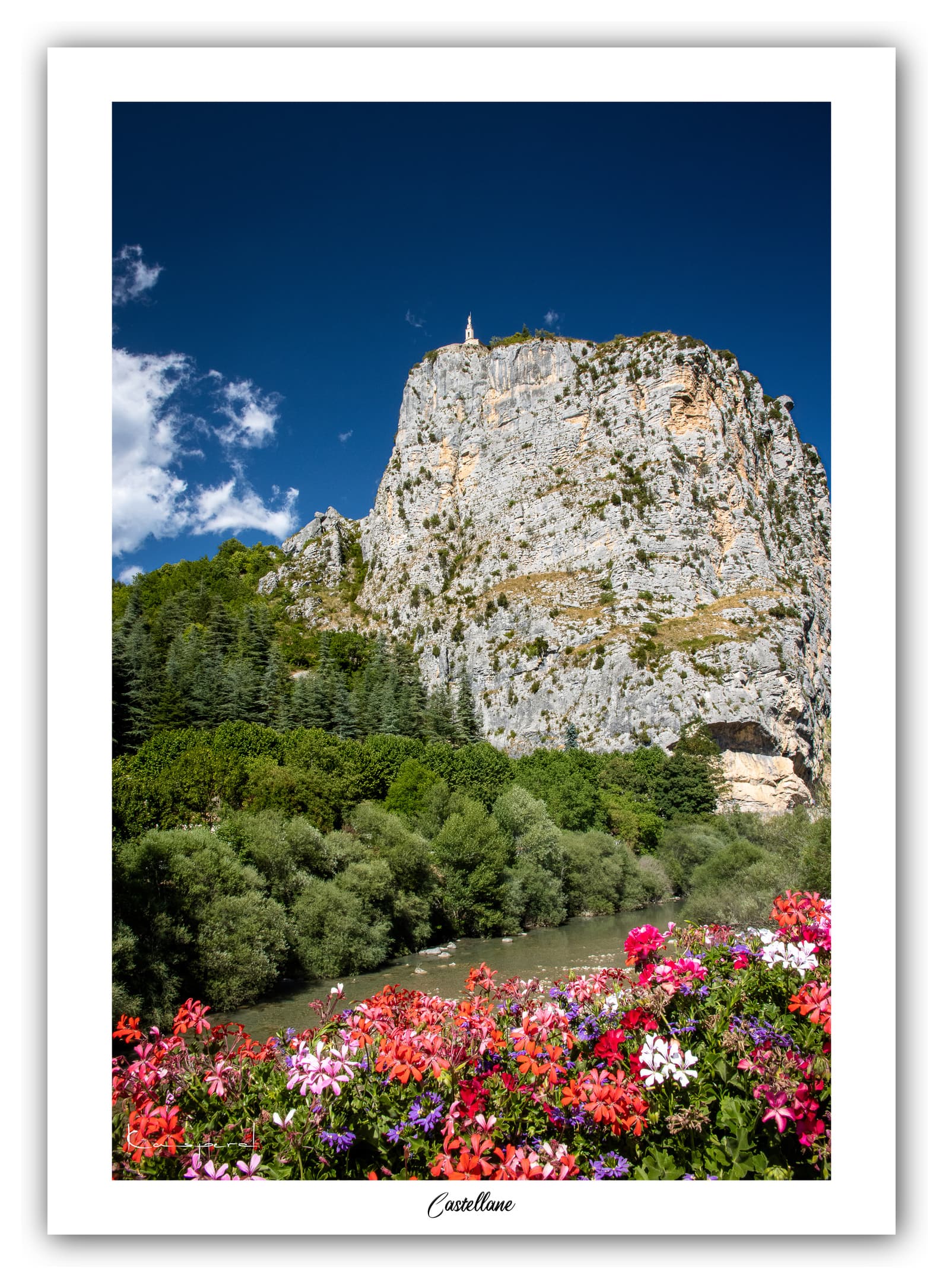 Générique Poster Castellane (Alpes de Haute-Provence - France). Affiches Formats 30x40 cm, 40x60 cm ou 50x70 cm. Impression sur Papier Photo. Décoration murale. Village. Paysage.