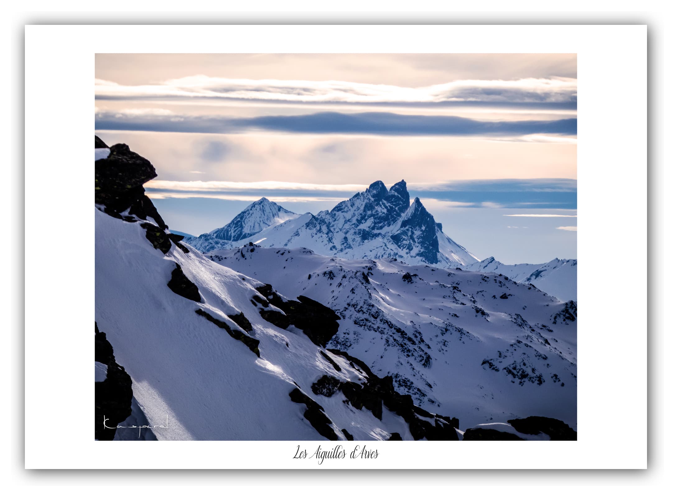 Poster Les Aiguille d'Arves - Les Alpes (France). Affiches Formats 30x40 cm, 40x60 cm ou 50x70 cm. Impression sur Papier Photo. Décoration murale. Paysage Montagne.