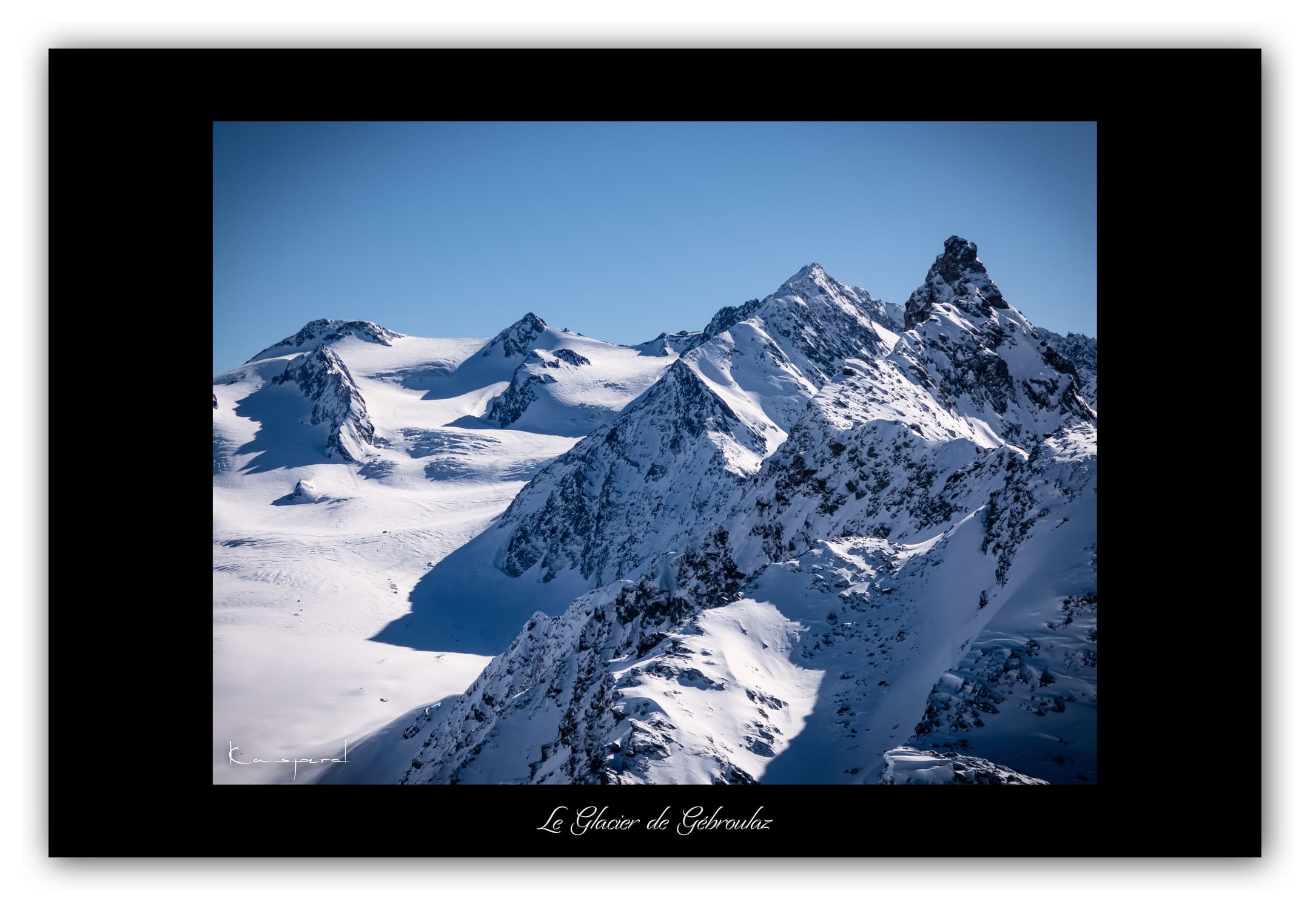 Poster Glacier de Gébroulaz - Les Alpes (France). Affiches Formats 30x40 cm, 40x60 cm ou 50x70 cm. Impression sur Papier Photo. Décoration murale. Paysage Montagne.