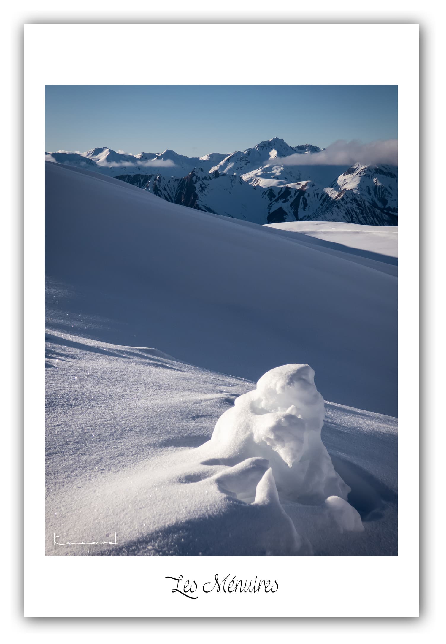 Poster Les Ménuires - Les Alpes (France). Affiches Formats 30x40 cm, 40x60 cm ou 50x70 cm. Impression sur Papier Photo. Décoration murale. Paysage Montagne.