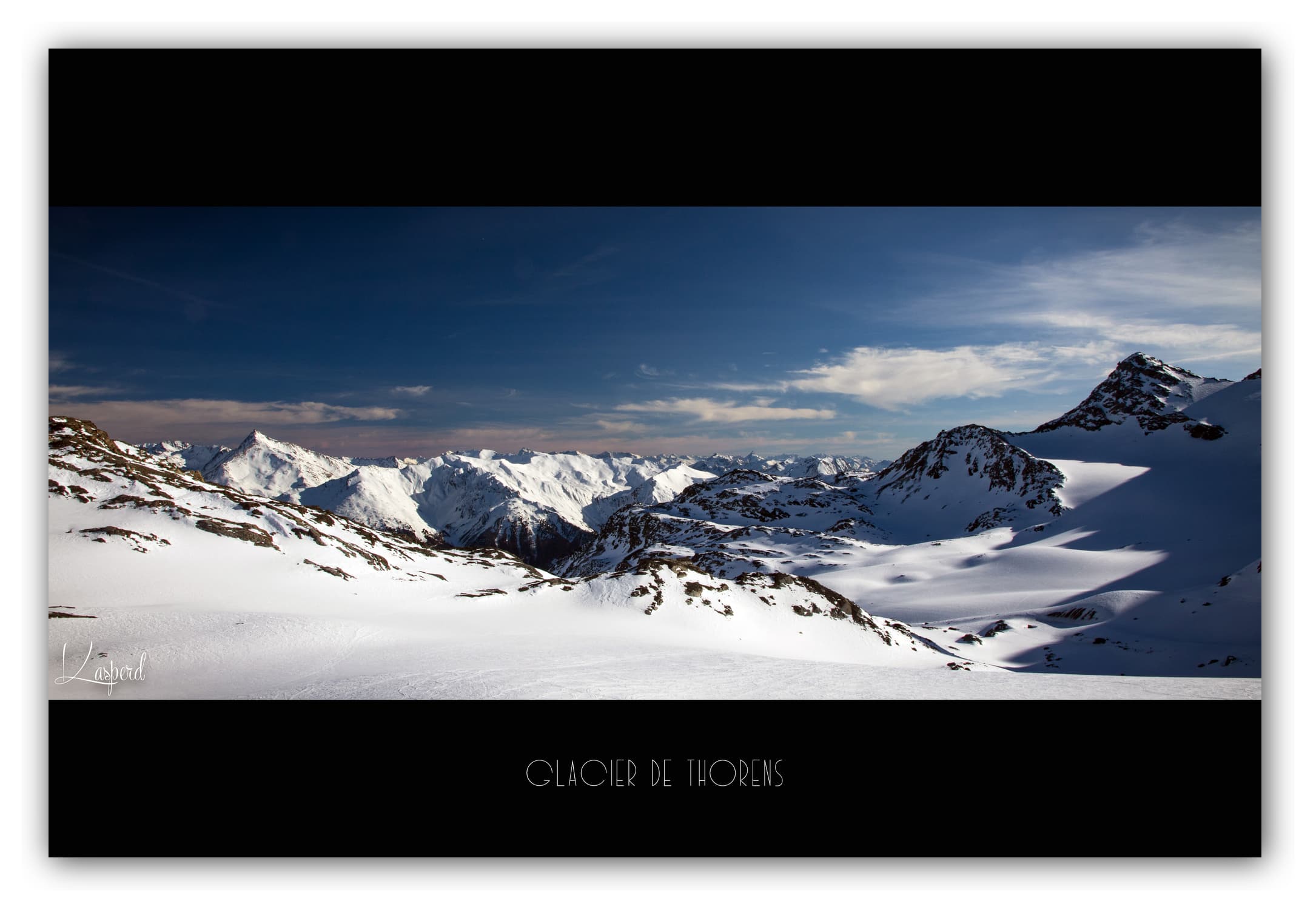 Poster Paysage d'Hiver en Savoie - Les Alpes (France). Affiches Formats 30x40 cm, 40x60 cm ou 50x70 cm. Impression sur Papier Photo. Décoration murale. Paysage Montagne.