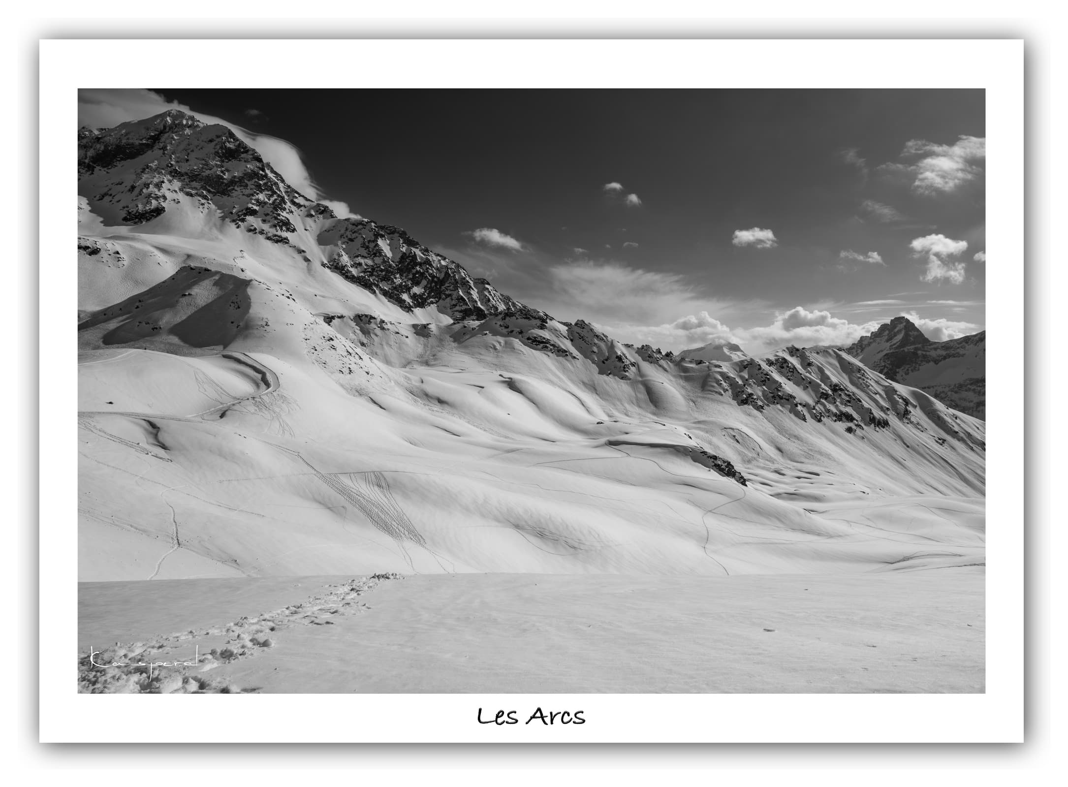 Générique Poster Les Arcs - Les Alpes (France). Affiches Formats 40x30 cm, 60x40 cm ou 70x50 cm. Impression sur Papier Photo. Décoration murale. Paysage. Montagne.