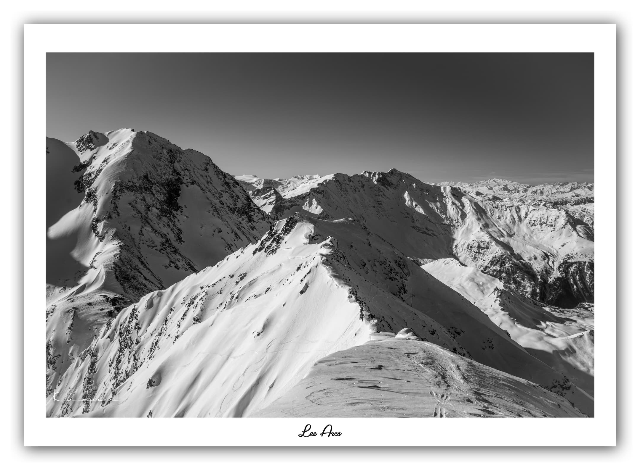 Générique Poster Le Mont Pourri - Les Alpes (France). Affiches Formats 40x30 cm, 60x40 cm ou 70x50 cm. Impression sur Papier Photo. Décoration murale. Paysage. Montagne. Noir et Blanc.