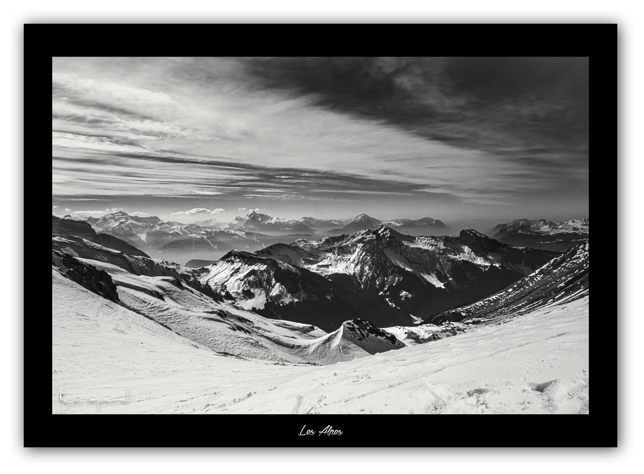 Poster Paysage à Avoriaz. Affiches Formats 30x40 cm, 40x60 cm ou 50x70 cm. Impression sur Papier Photo. Décoration murale. Nature. Paysage. Panorama. Montagne. Noir et Blanc.
