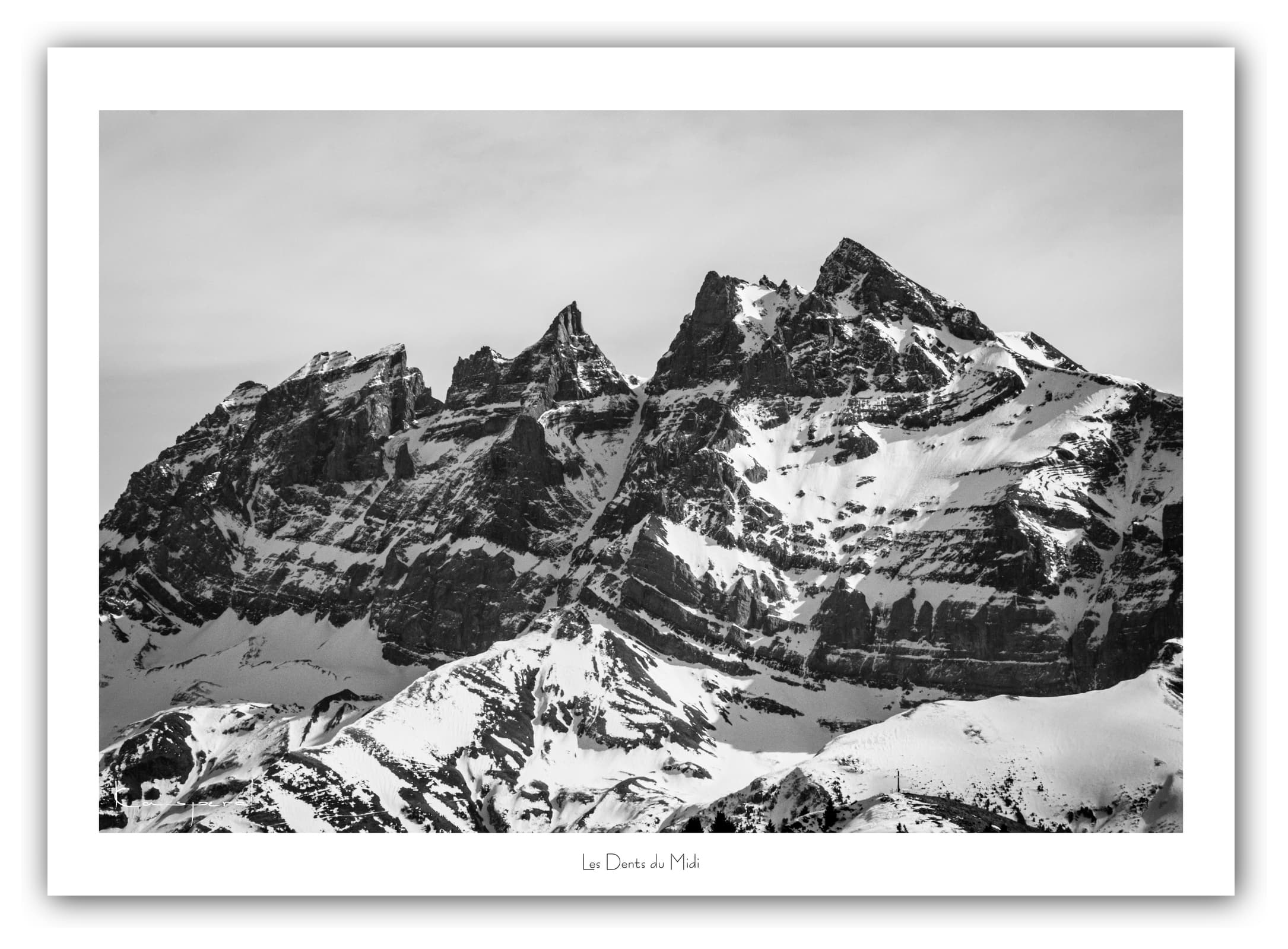 Poster Les Dents du Midi (Suisse). Affiches Formats 30x40 cm, 40x60 cm ou 50x70 cm. Impression sur Papier Photo. Décoration murale. Nature. Paysage. Panorama. Montagne. Noir et Blanc.