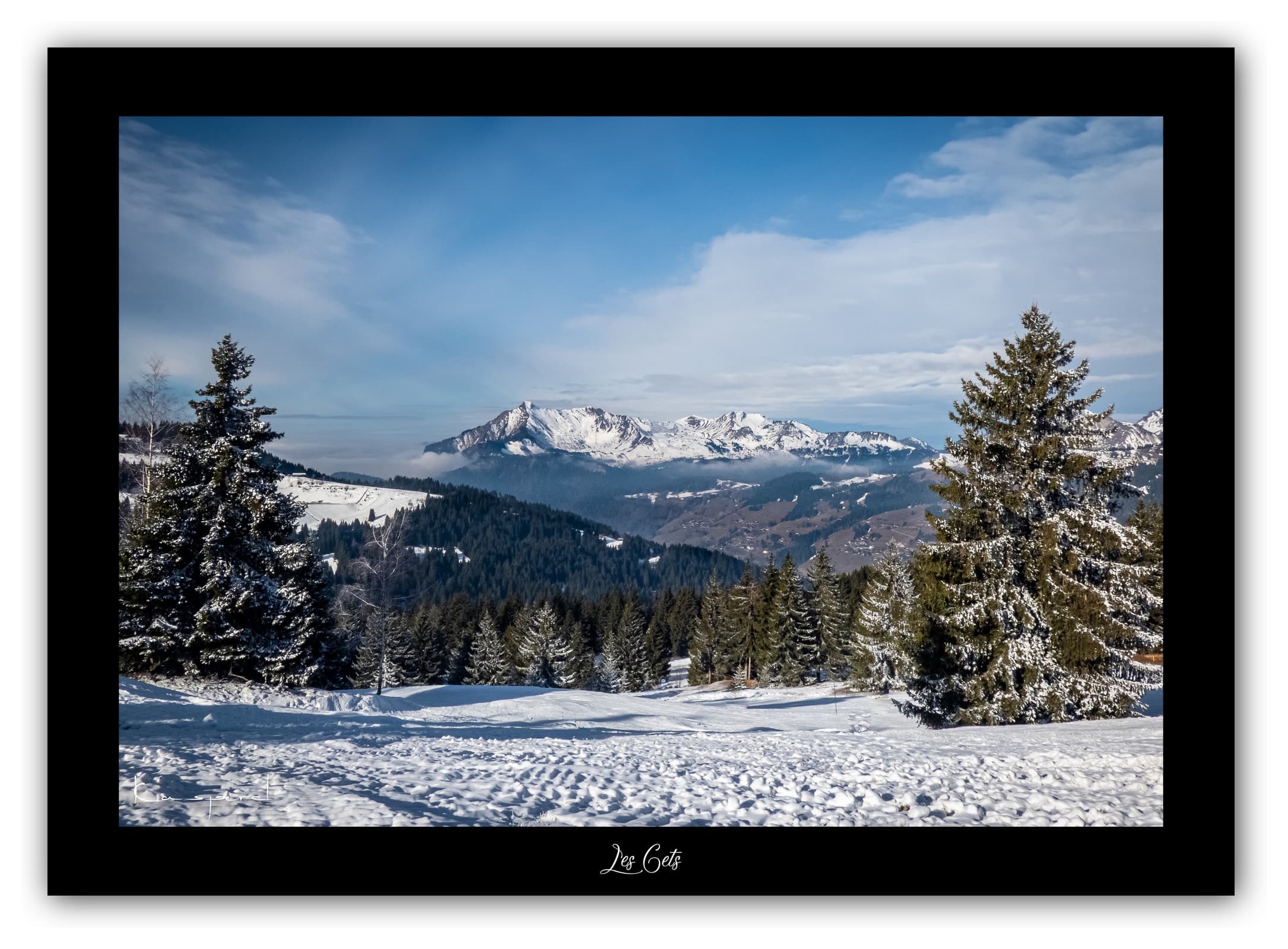 Poster Les Gets - Haute-Savoie (France). Affiches Formats 30x40 cm, 40x60 cm ou 50x70 cm. Impression sur Papier Photo. Décoration murale. Nature. Paysage. Panorama. Montagne.