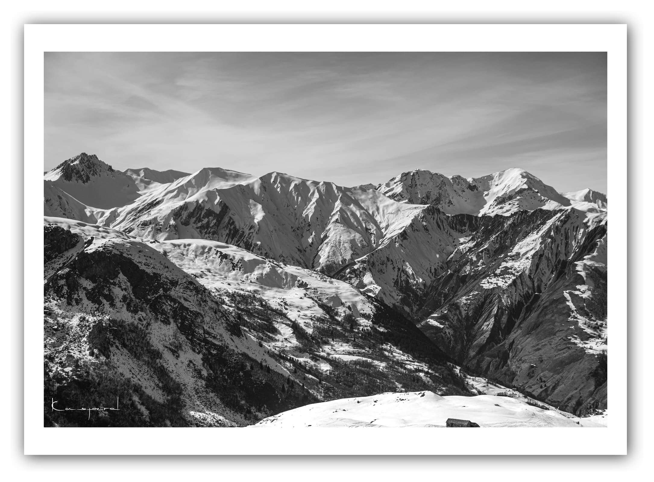 Générique Poster Les Ménuires (Savoie). Affiches Formats 30x40cm, 40x60 cm ou 50x70 cm. Impression sur Papier Photo. Décoration murale. Paysage. Montagne. Noir et Blanc.