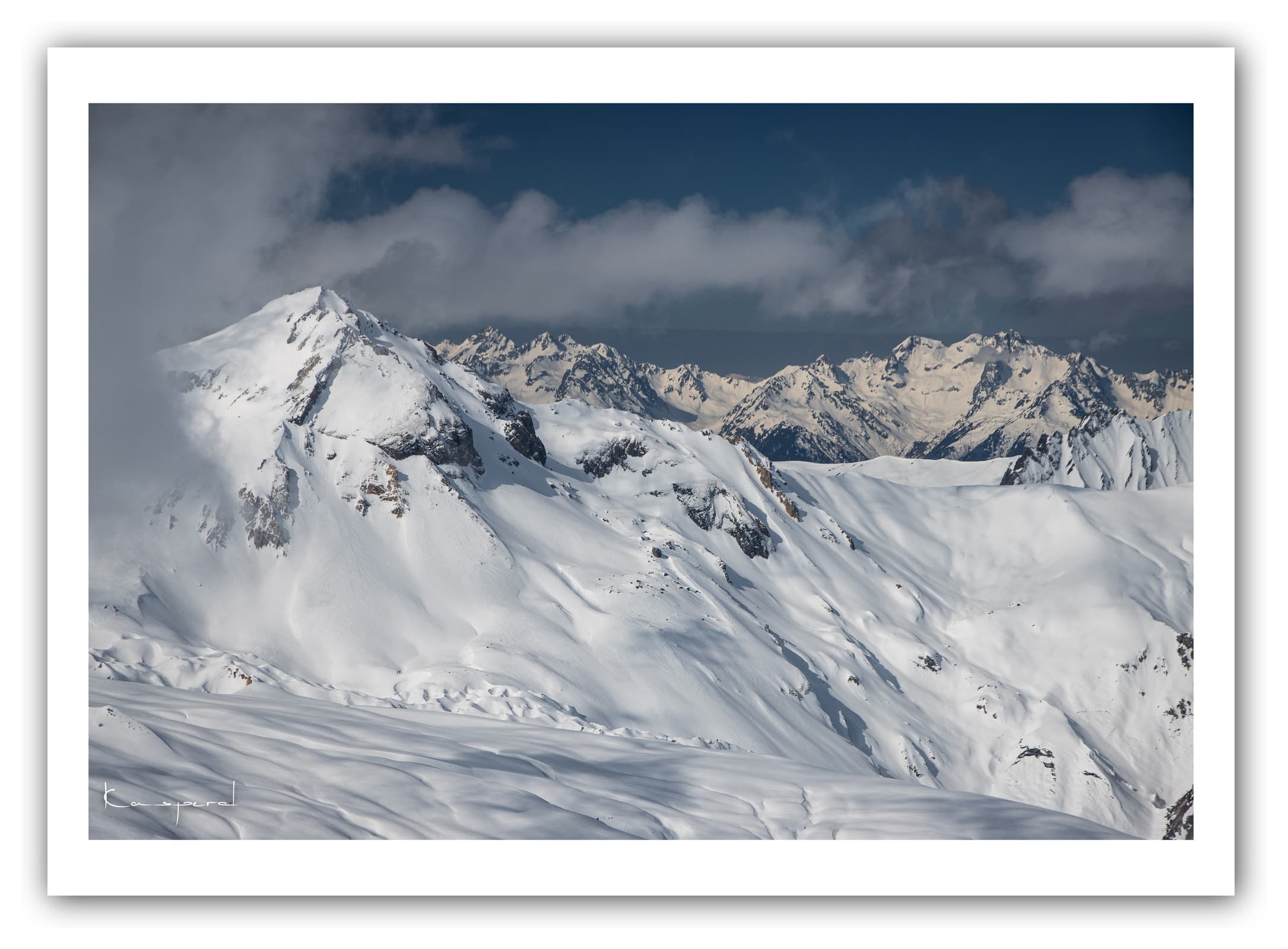 Générique Poster Les Ménuires (Savoie). Affiches Formats 30x40cm, 40x60 cm ou 50x70 cm. Impression sur Papier Photo. Décoration murale. Paysage. Montagne.