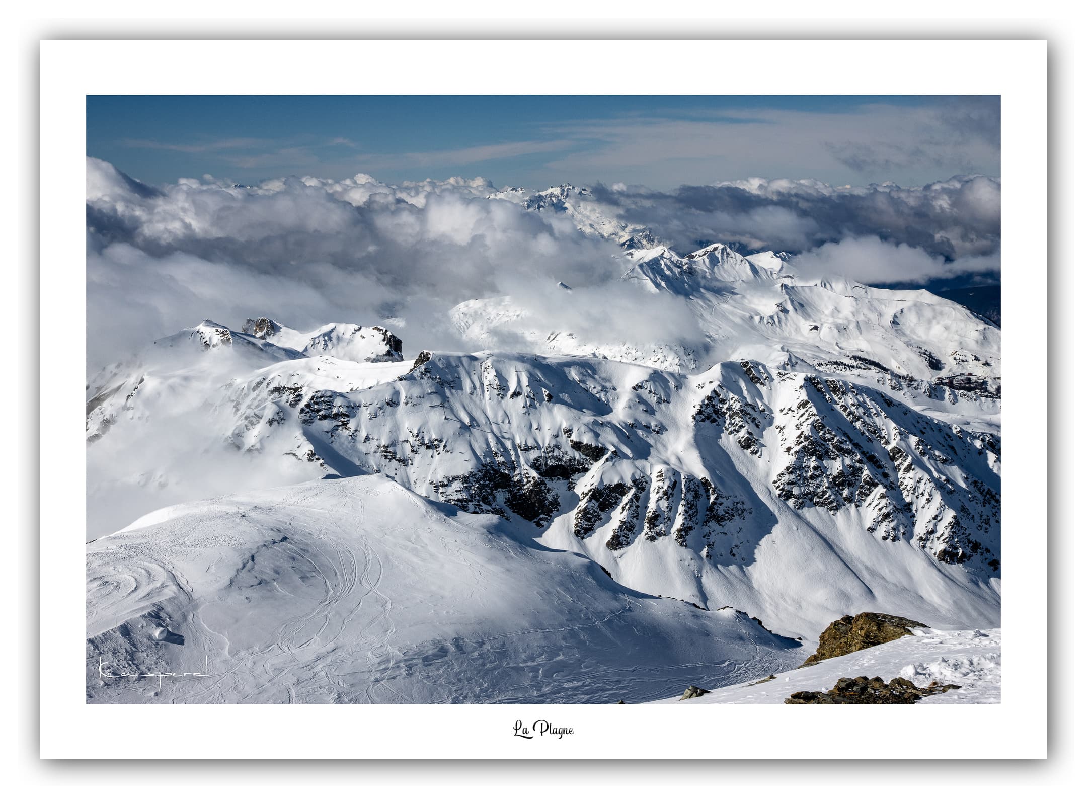 Poster La Plagne - Les Alpes (France). Affiches Formats 30x40 cm, 40x60 cm ou 50x70 cm. Impression sur Papier Photo. Décoration murale. Paysage. Montagne.