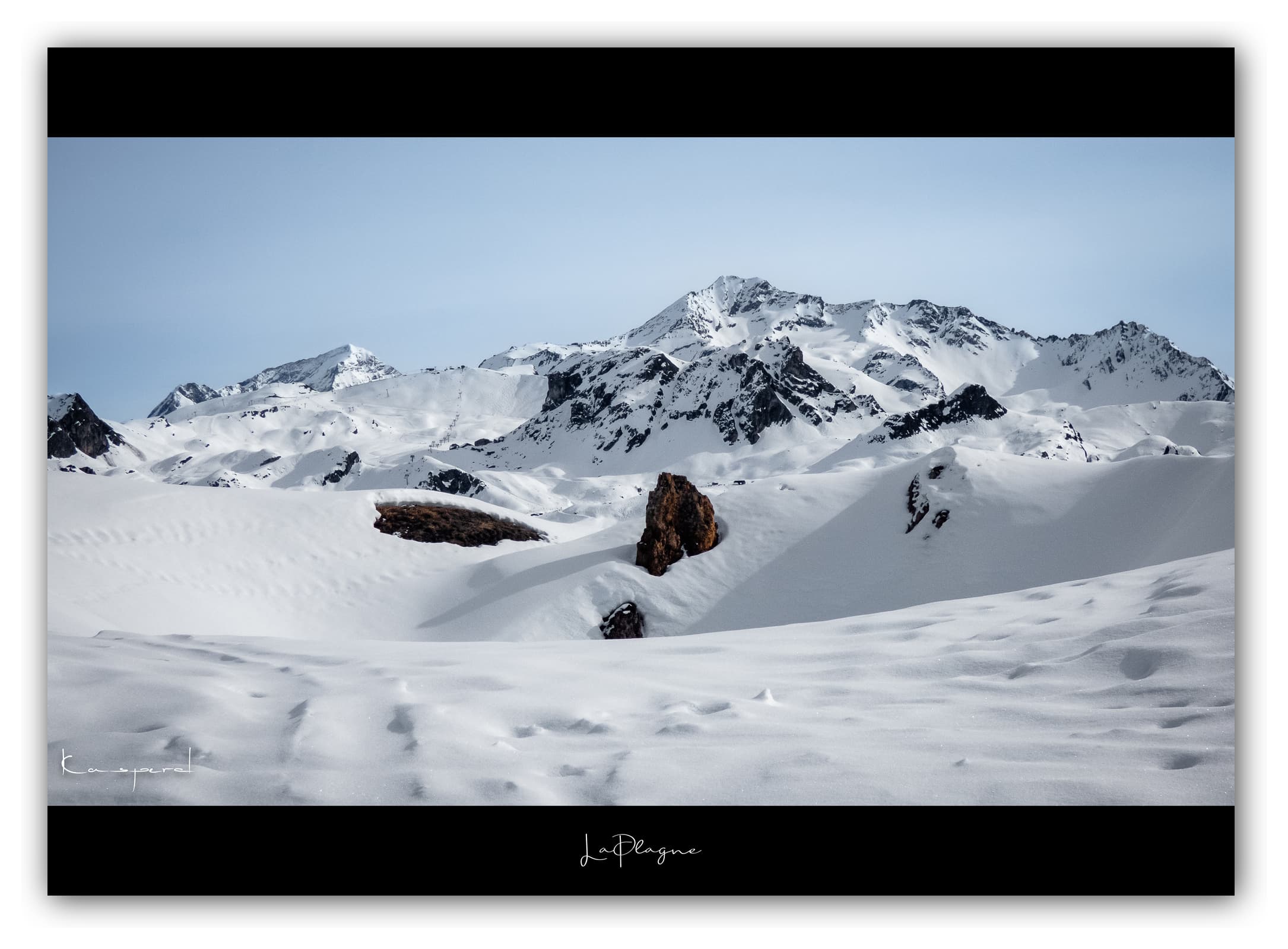 Poster La Plagne - Les Alpes (France). Affiches Formats 30x40 cm, 40x60 cm ou 50x70 cm. Impression sur Papier Photo. Décoration murale. Paysage. Montagne.