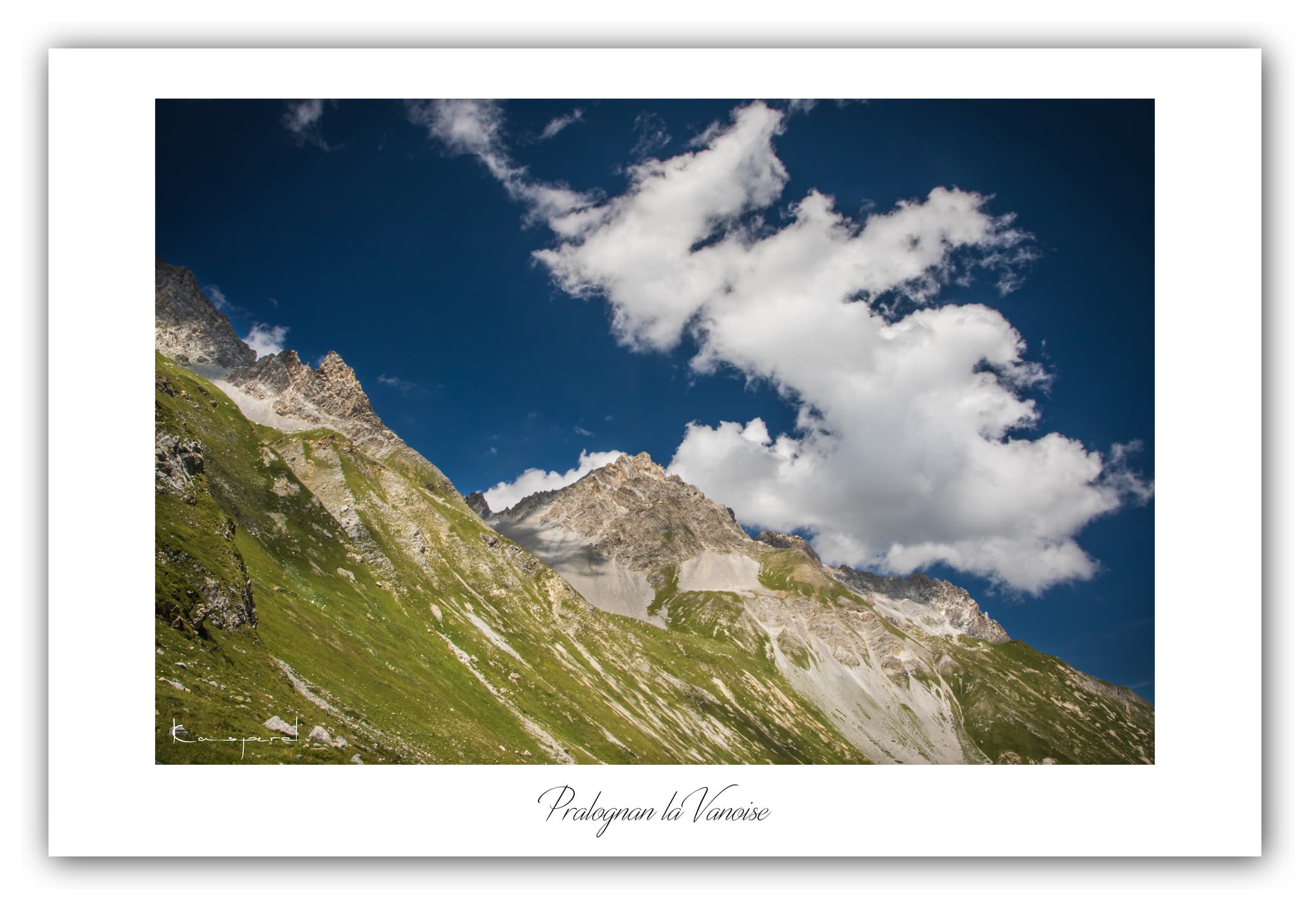 Poster Pralognan la Vanoise - Savoie (Les Alpes - France). Affiches Formats 30x40 cm, 40x60 cm ou 50x70 cm. Impression sur Papier Photo. Décoration murale. Paysage montagne. Eté.