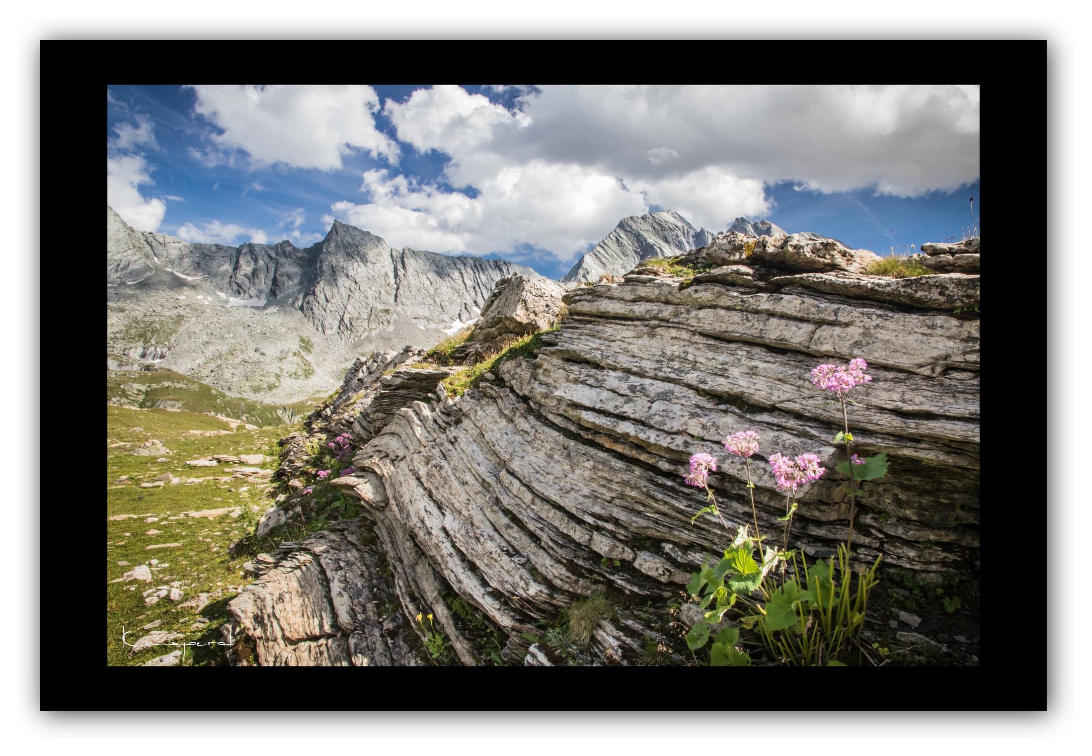 Poster Randonnée du Lac Blanc - Savoie (Les Alpes - France). Affiches Formats 30x40 cm, 40x60 cm ou 50x70 cm. Impression sur Papier Photo. Décoration murale. Paysage montagne. Eté.