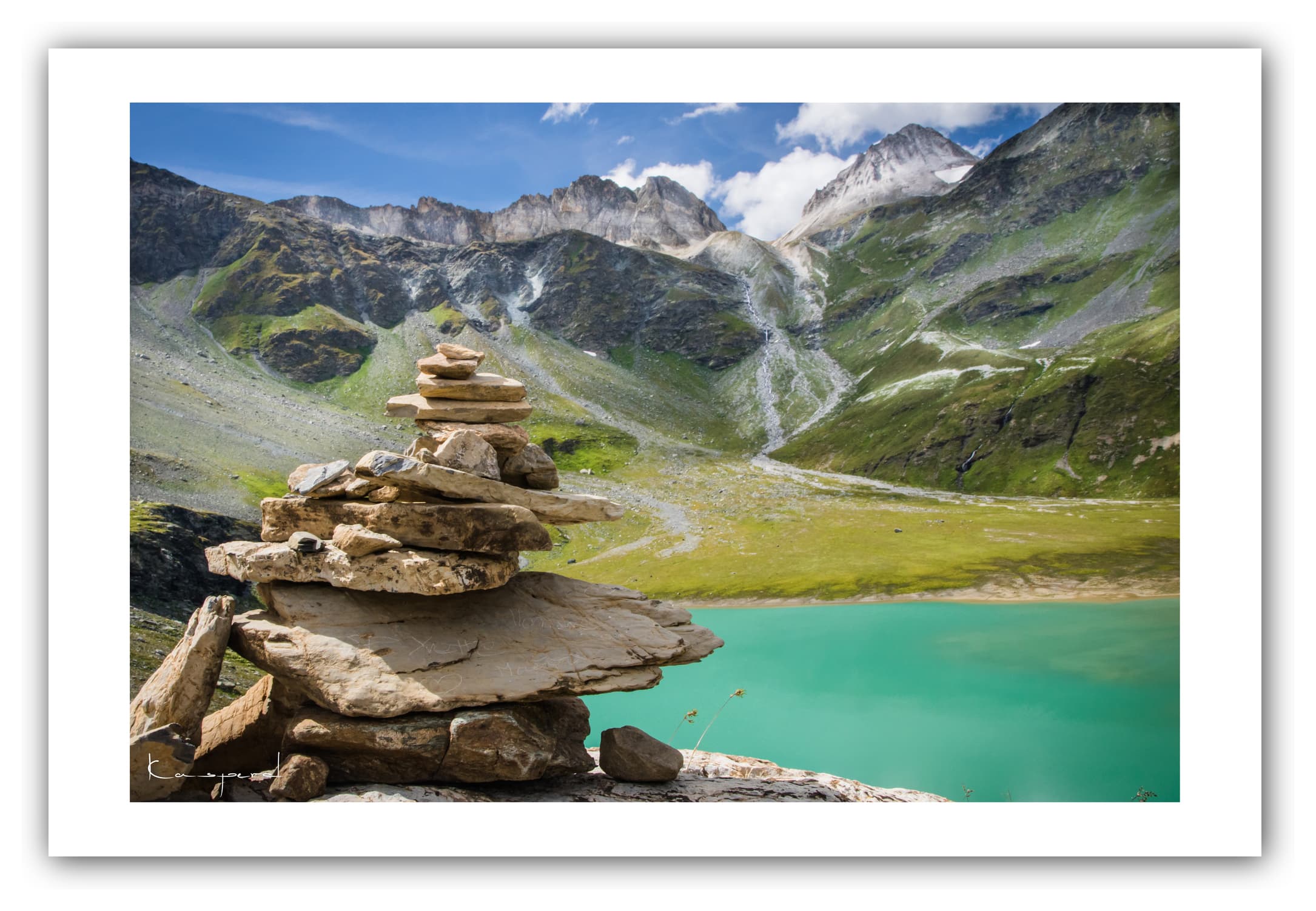 Poster Lac Blanc - Savoie (Les Alpes - France). Affiches Formats 30x40 cm, 40x60 cm ou 50x70 cm. Impression sur Papier Photo. Décoration murale. Paysage montagne. Eté.