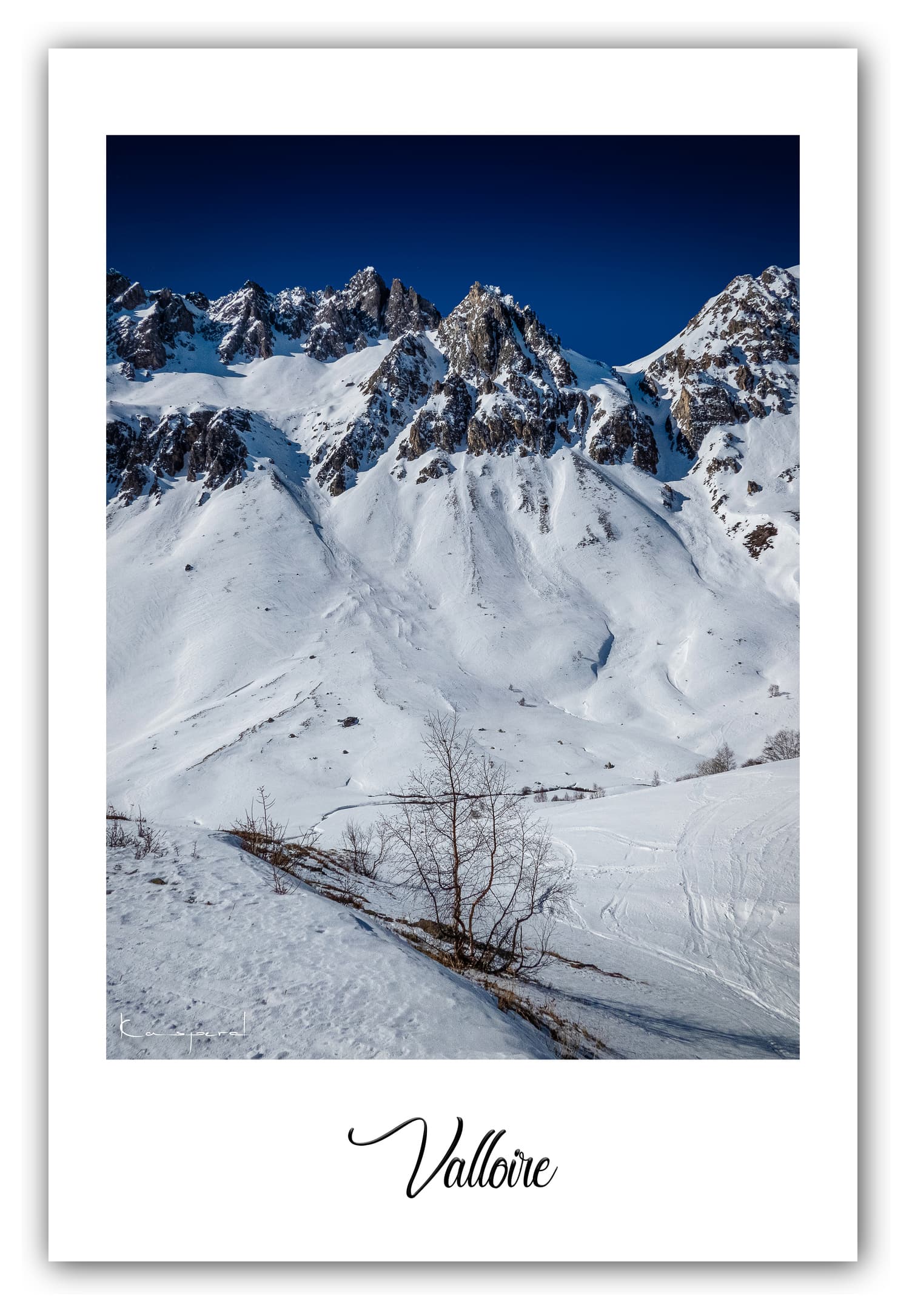Poster Valloire - Savoie (France). Affiches Formats 30x40 cm, 40x60 cm ou 50x70 cm. Impression sur Papier Photo. Décoration murale. Nature. Paysage. Panorama. Montagne. Hiver.