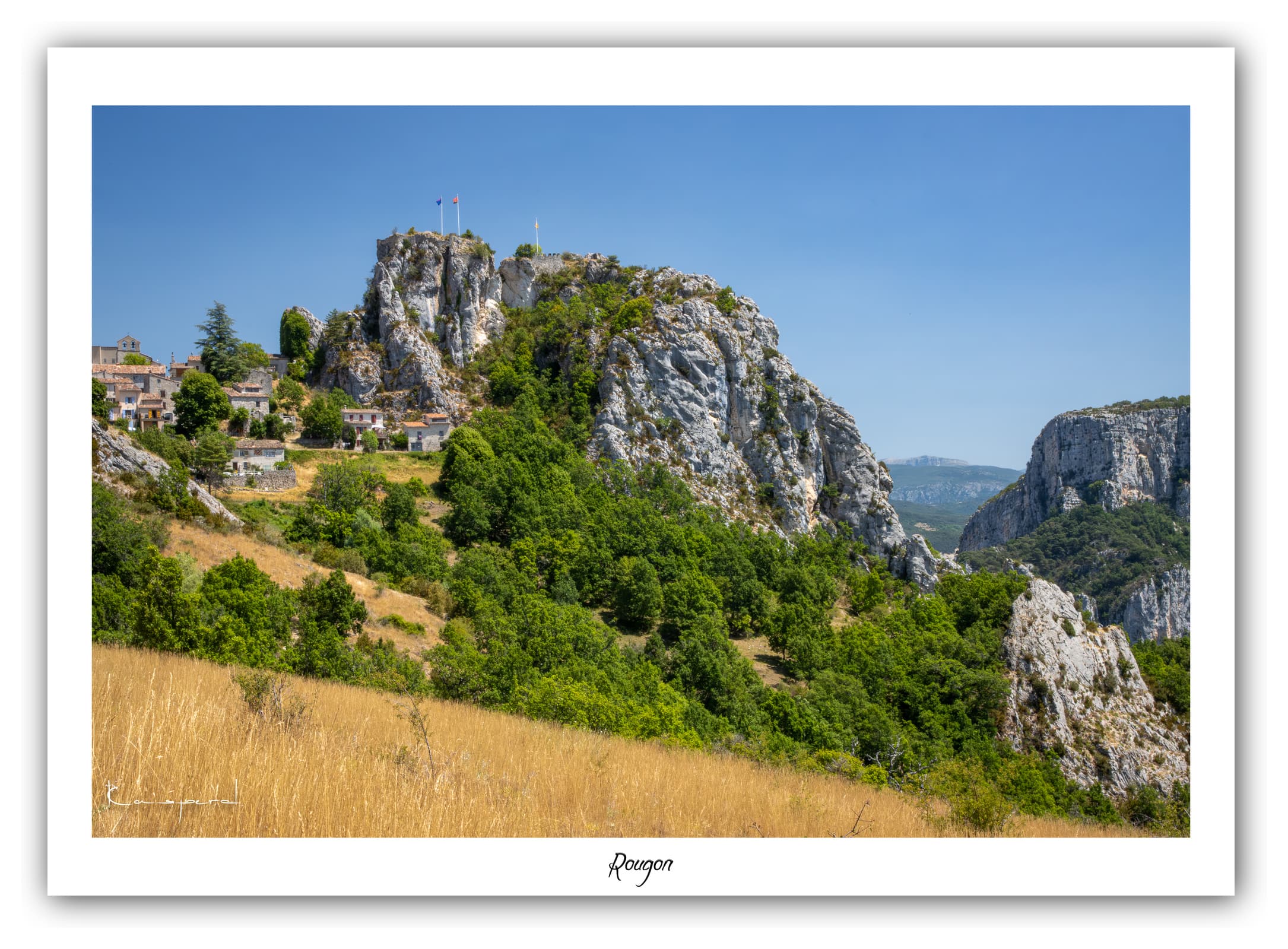 Générique Poster Rougon (Alpes de Haute-Provence - France). Affiches Formats 30x40 cm, 40x60 cm ou 50x70 cm. Impression sur Papier Photo. Décoration murale. Village. Paysage. Montagne.
