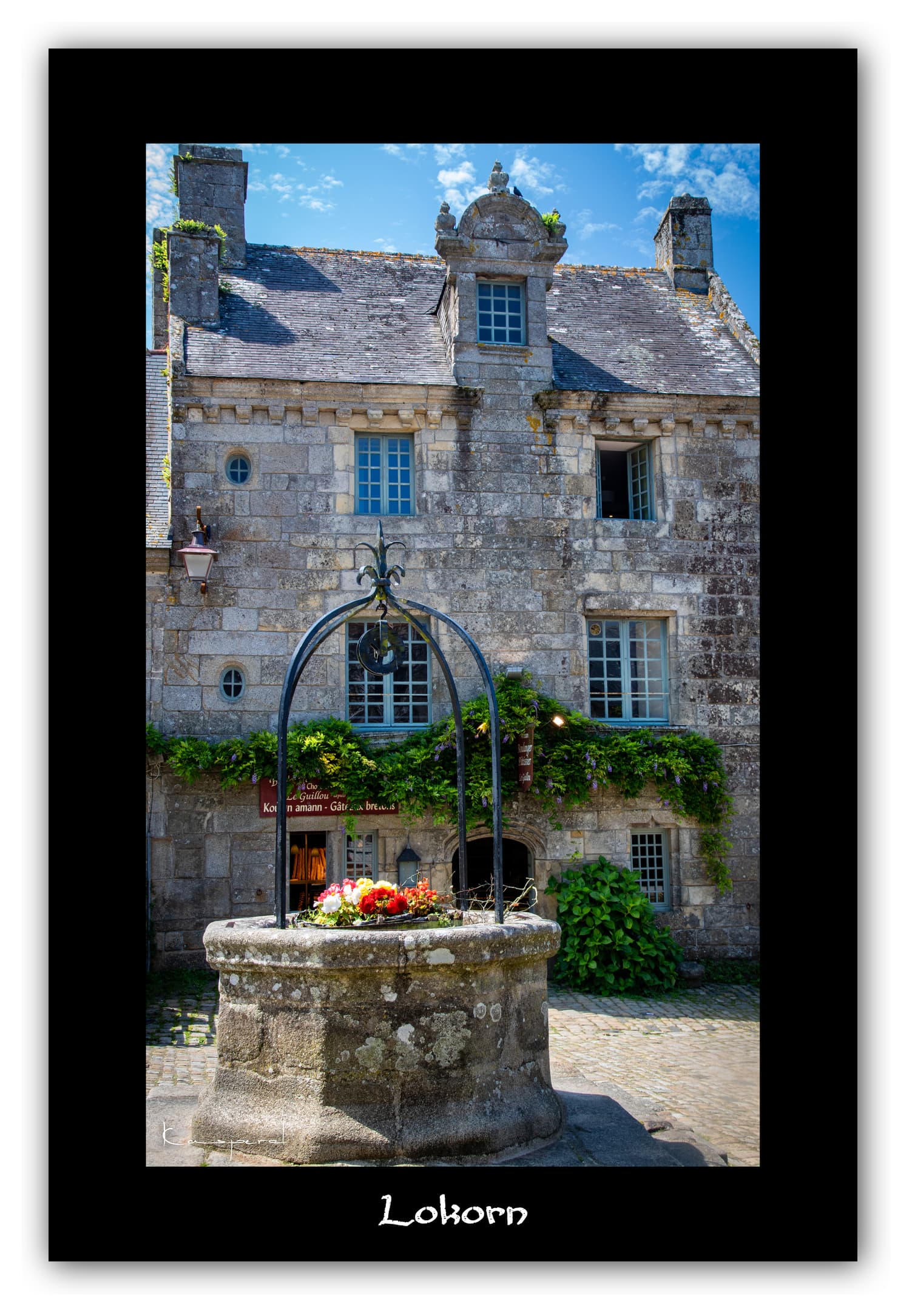 Poster Lokorn/Locronan - Bretagne (France). Affiches Formats 30x40 cm, 40x60 cm ou 50x70 cm. Impression sur Papier Photo. Décoration murale. Paysage. Mer. Phare.
