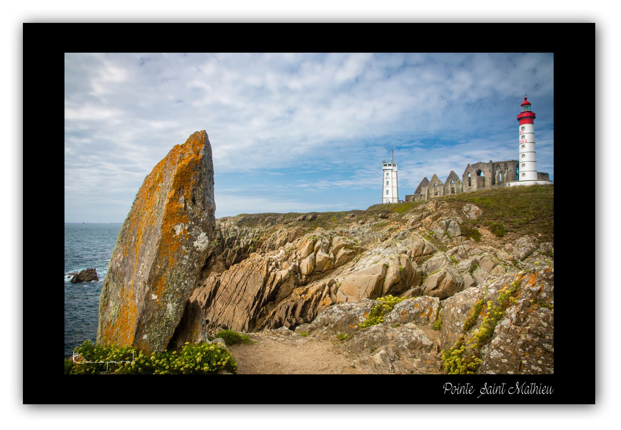 Poster Pointe Saint Mathieu - Bretagne (France). Affiches Formats 30x40 cm, 40x60 cm ou 50x70cm. Impression sur Papier Photo. Décoration murale. Paysage. Mer. Phare.