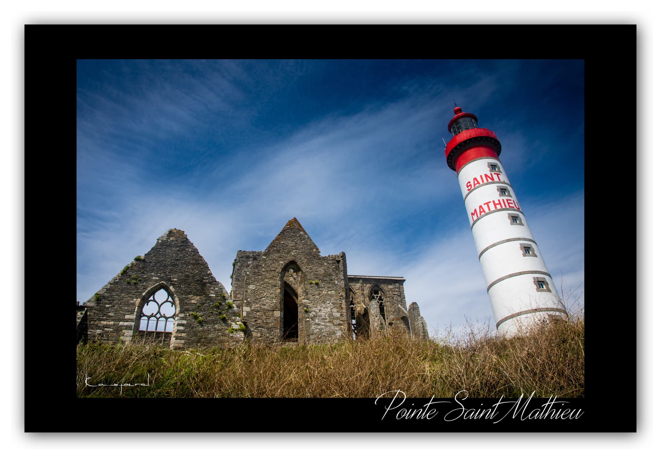 Poster Pointe Saint Mathieu - Bretagne (France). Affiches Formats 30x40 cm, 40x60 cm ou 50x70cm. Impression sur Papier Photo. Décoration murale. Paysage. Mer. Phare.