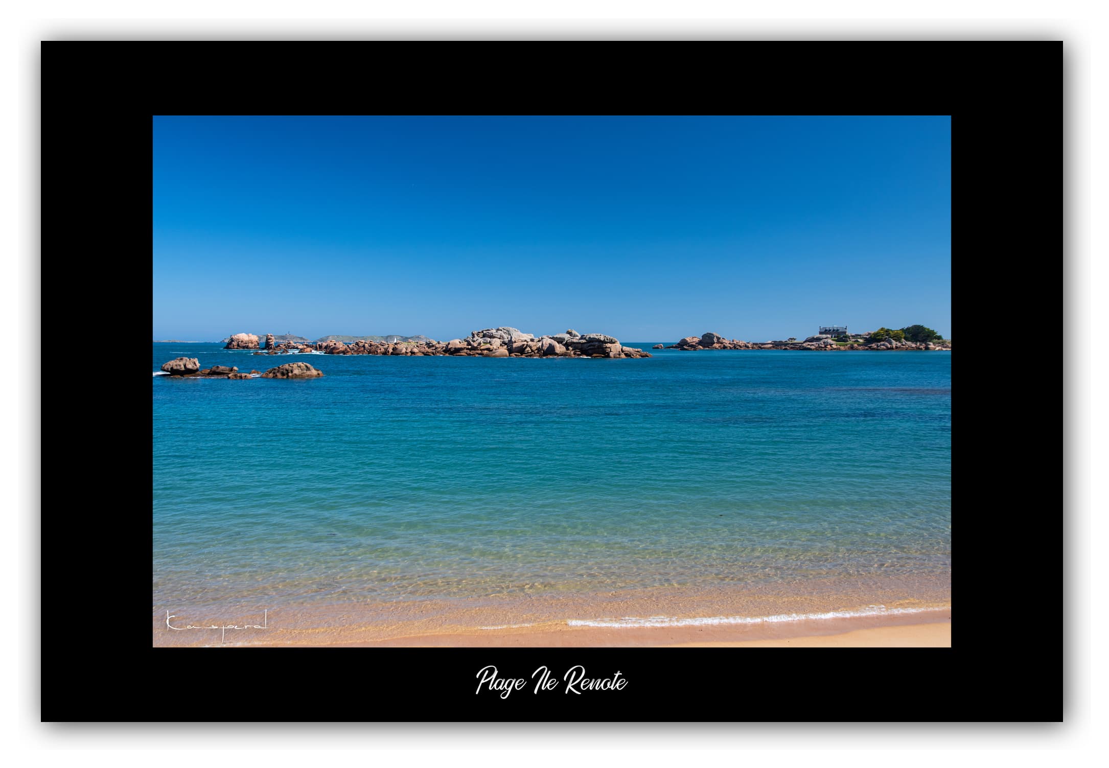 Poster Trégastel - Bretagne (France). Affiches Formats 30x40 cm, 40x60 cm ou 50x70cm. Impression sur Papier Photo. Décoration murale. Paysage. Mer. Phare.