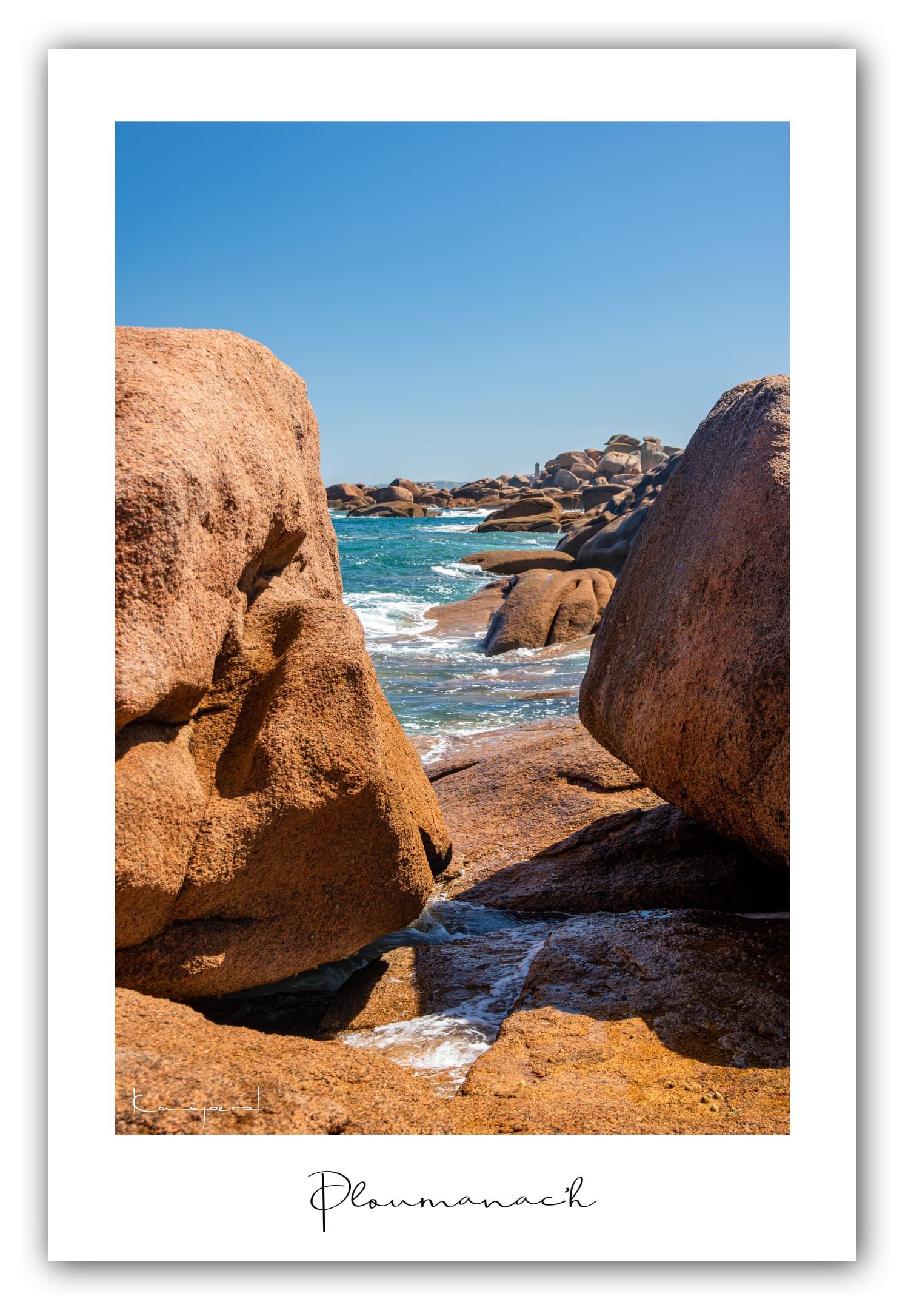 Poster Trégastel - Bretagne (France). Affiches Formats 30x40 cm, 40x60 cm ou 50x70cm. Impression sur Papier Photo. Décoration murale. Paysage. Mer. Phare.