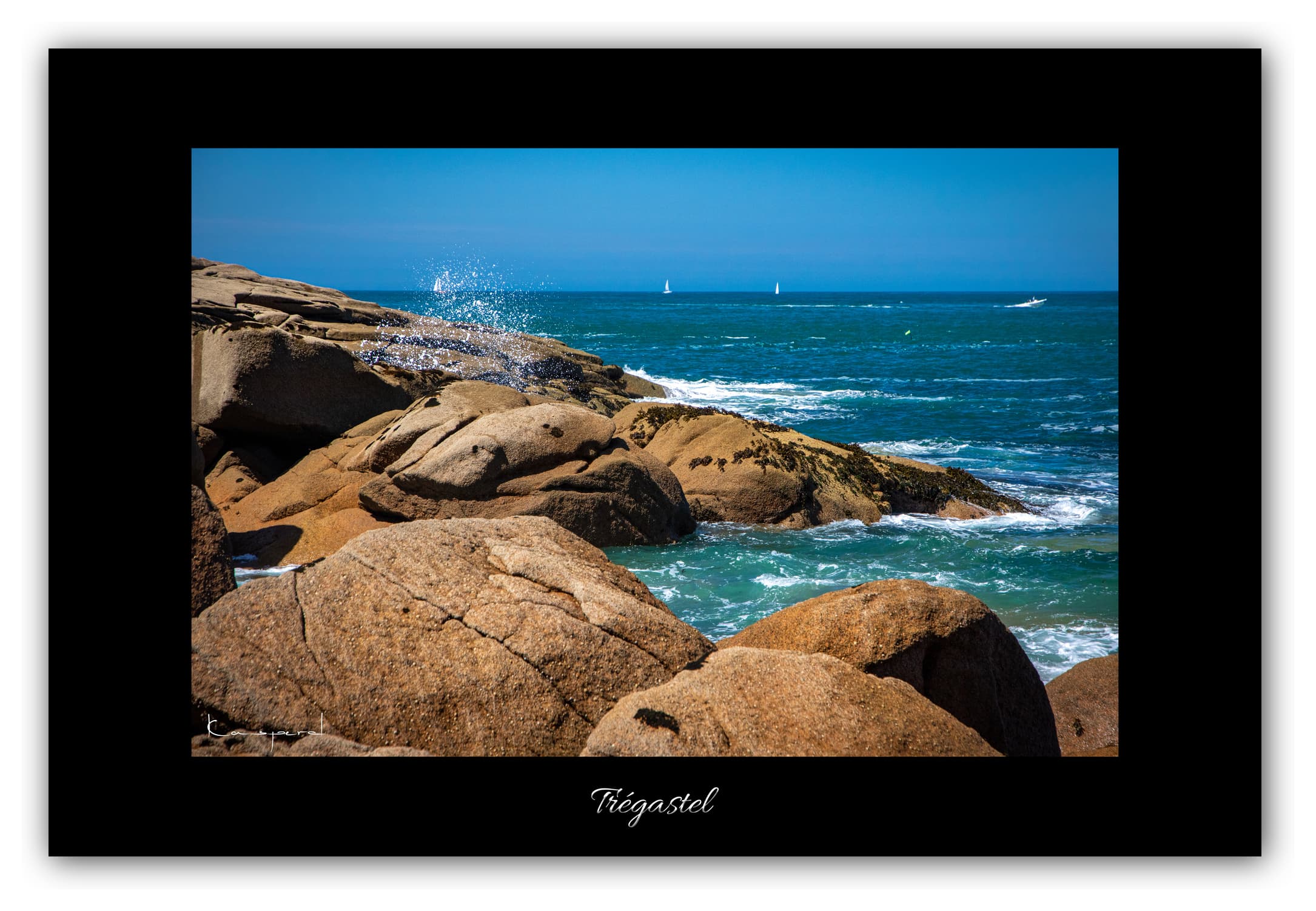 Poster Trégastel - Bretagne (France). Affiches Formats 30x40 cm, 40x60 cm ou 50x70 cm. Impression sur Papier Photo. Décoration murale. Paysage. Mer. Phare.