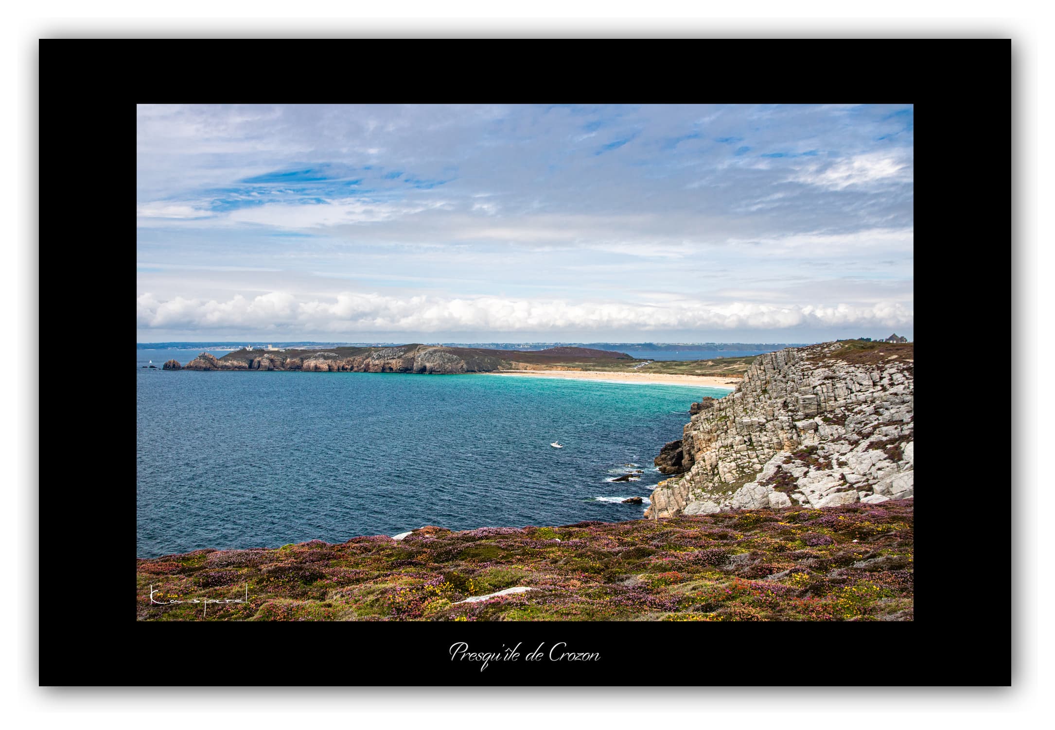 Poster Presqu'île de Crozon - Bretagne (France). Affiches Formats 30x40 cm, 40x60 cm ou 50x70 cm.. Impression sur Papier Photo. Décoration murale. Paysage. Mer. Phare.